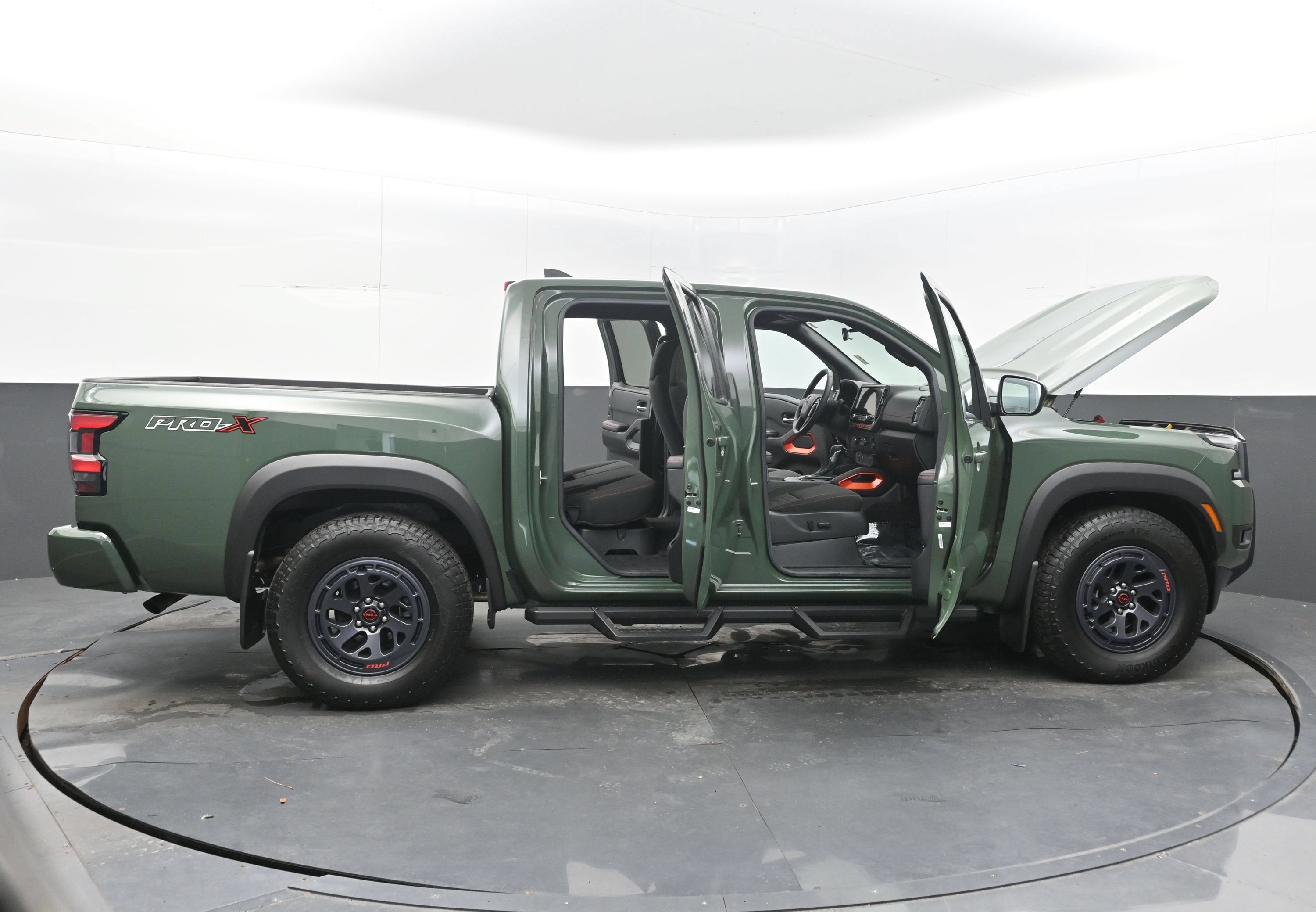 2025 Nissan Frontier Crew Cab PRO-X 4x2