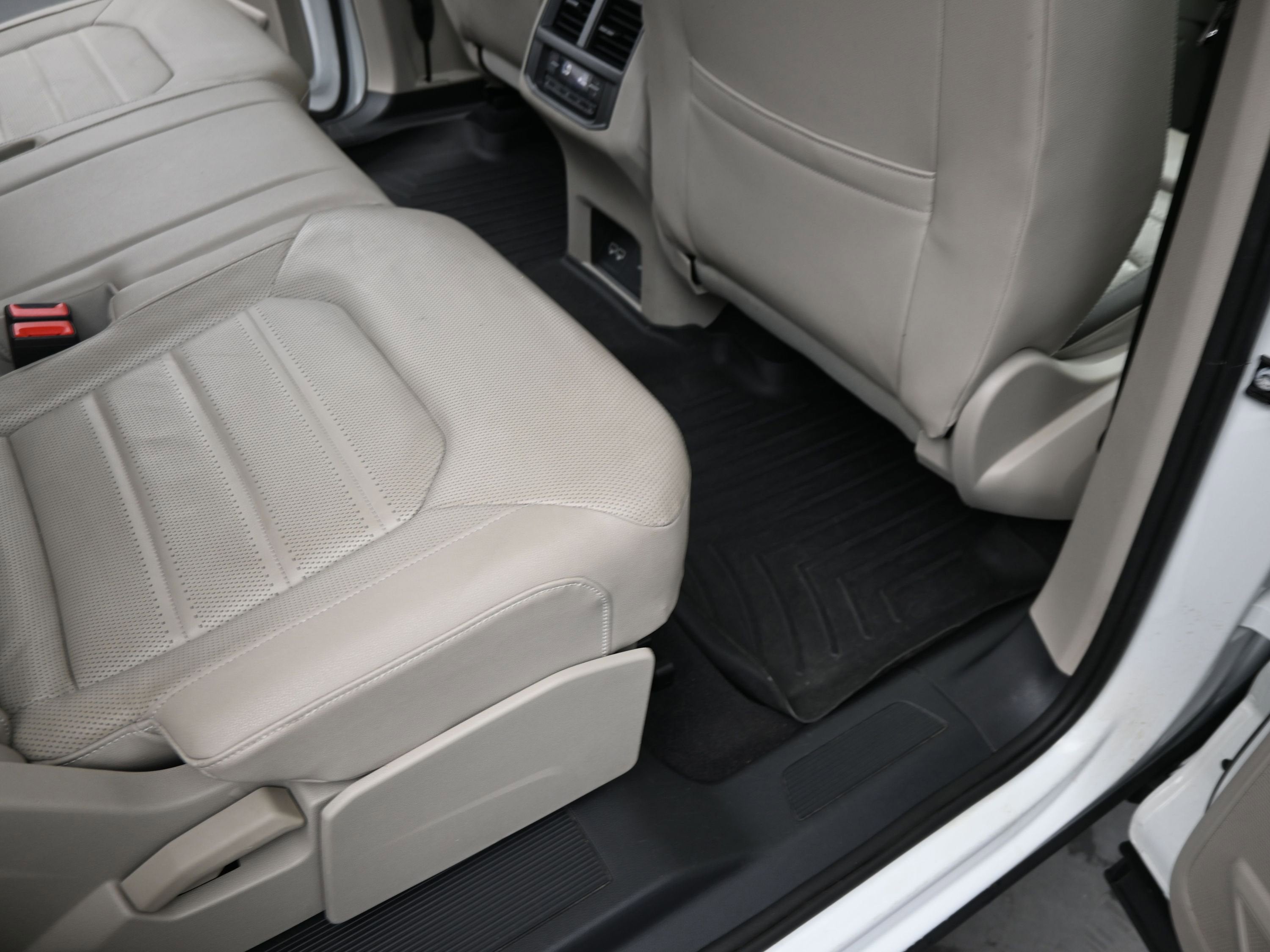 2021 Volkswagen Atlas 3.6L V6 SEL Premium