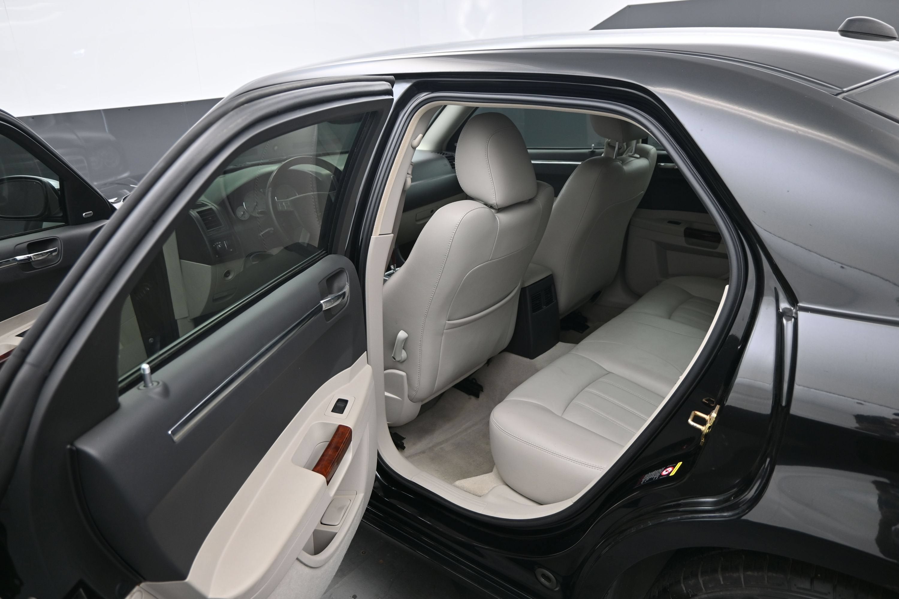 2005 Chrysler 300 300C