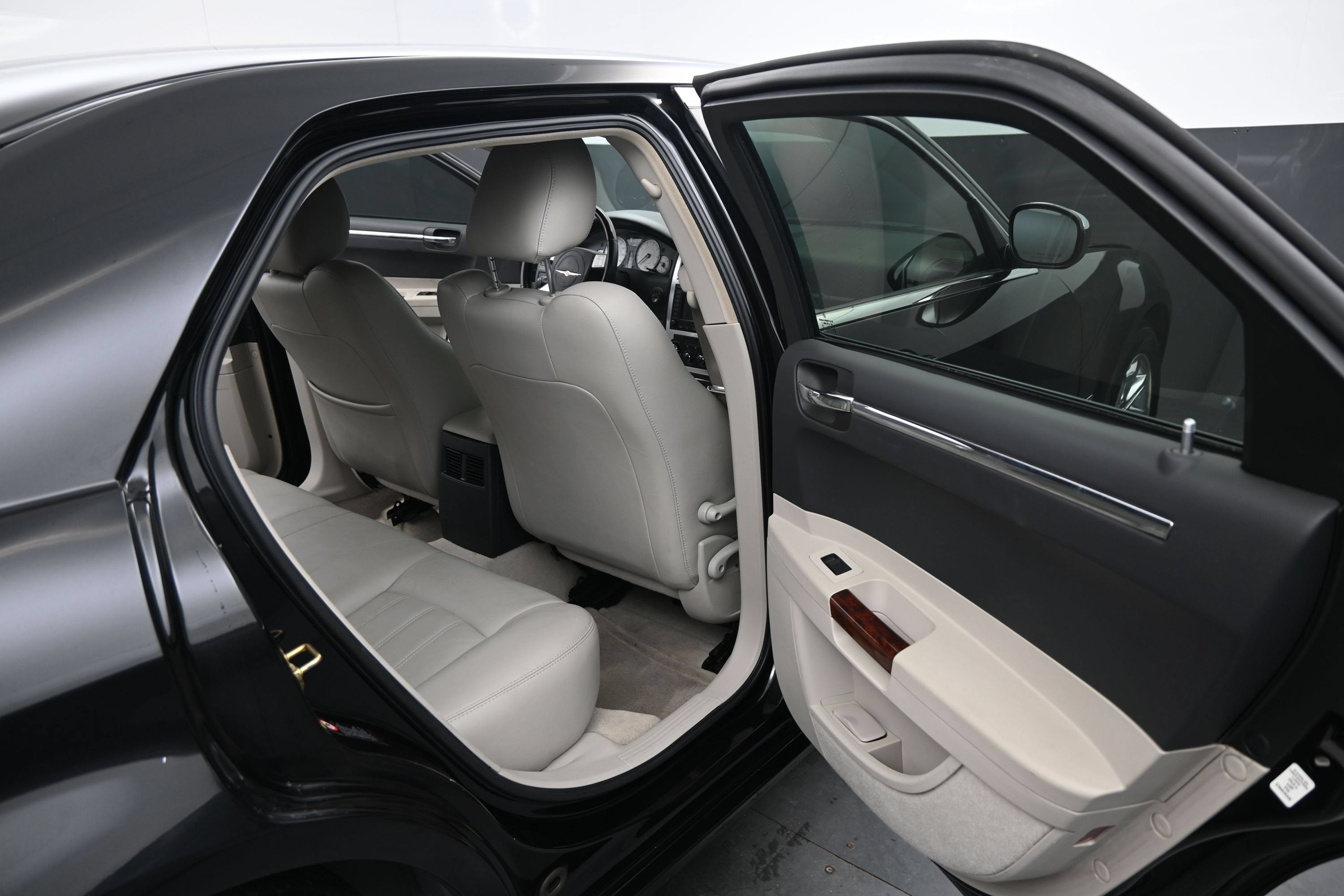 2005 Chrysler 300 300C