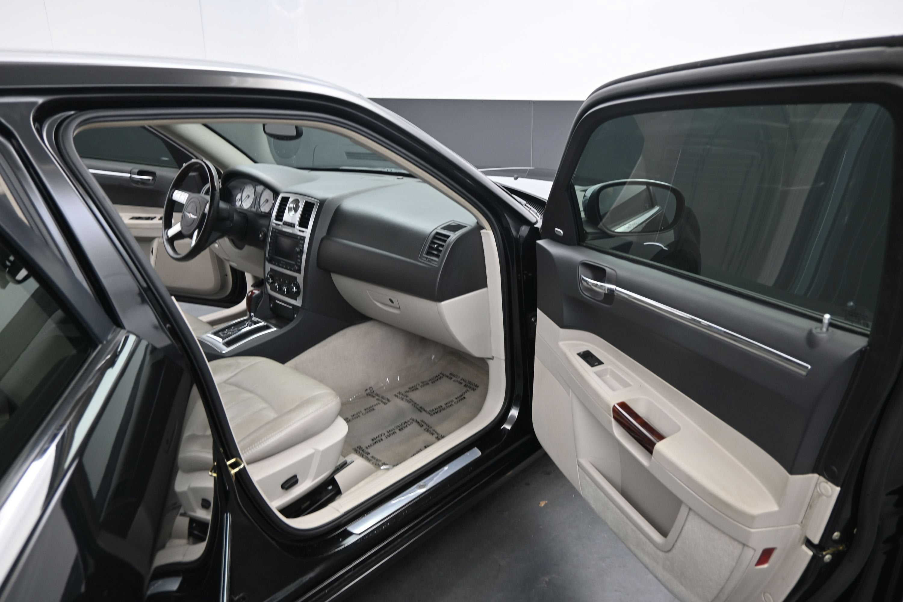 2005 Chrysler 300 300C