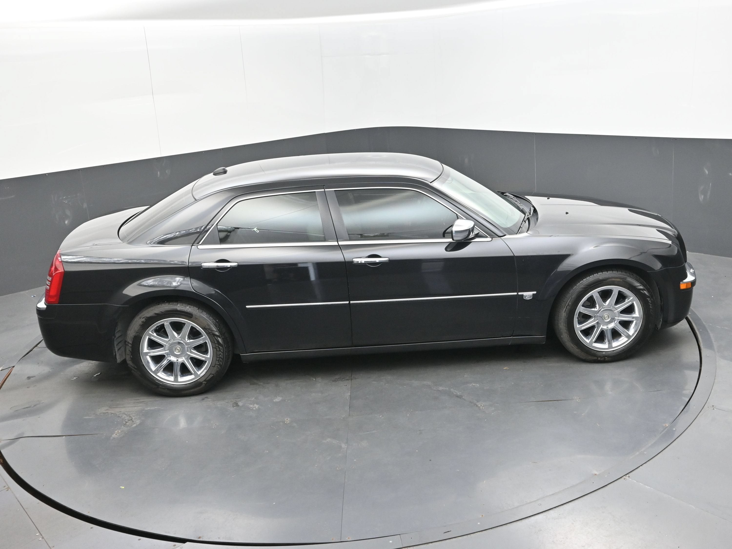 2005 Chrysler 300 300C