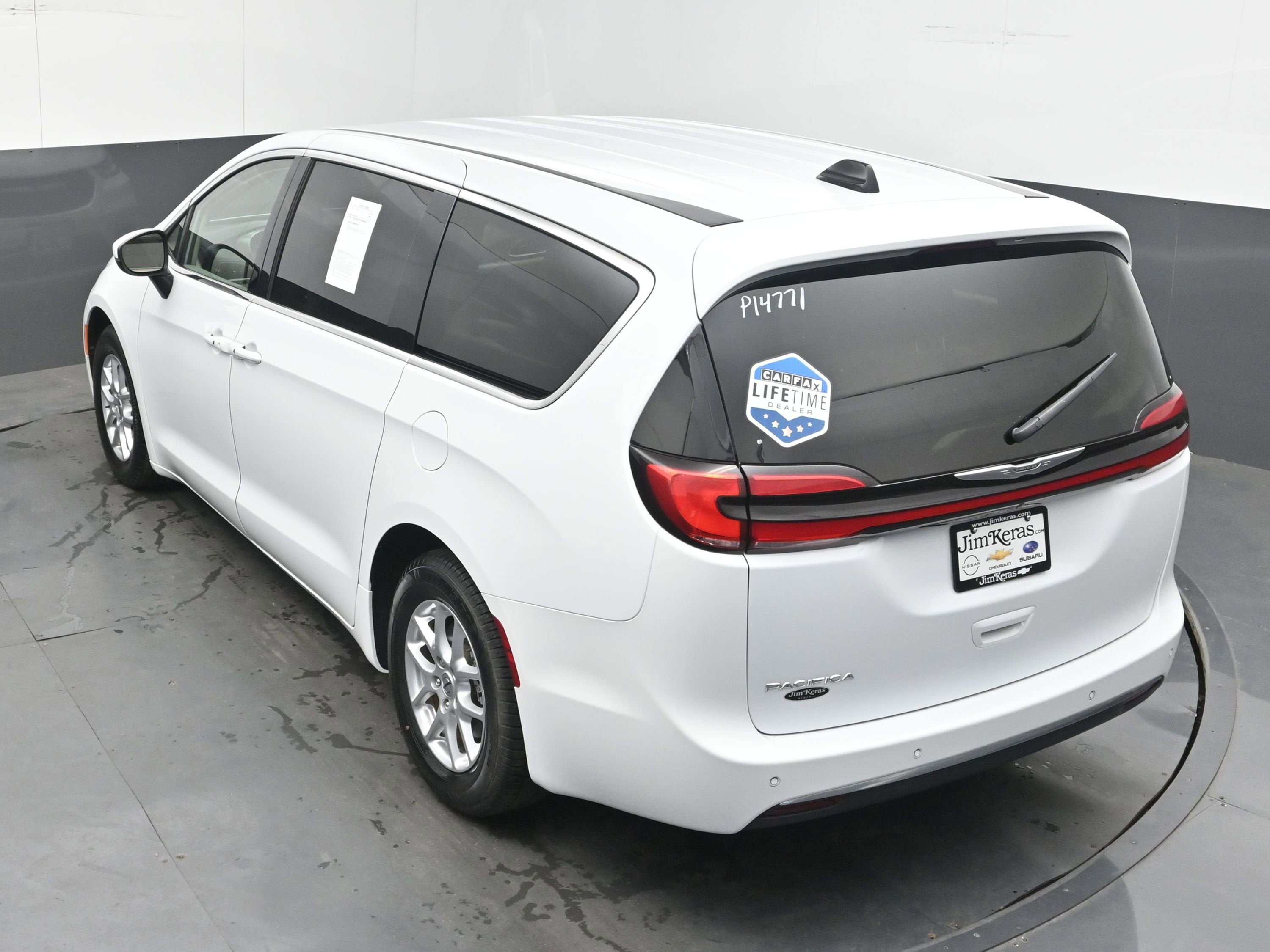 2023 Chrysler Pacifica Touring L