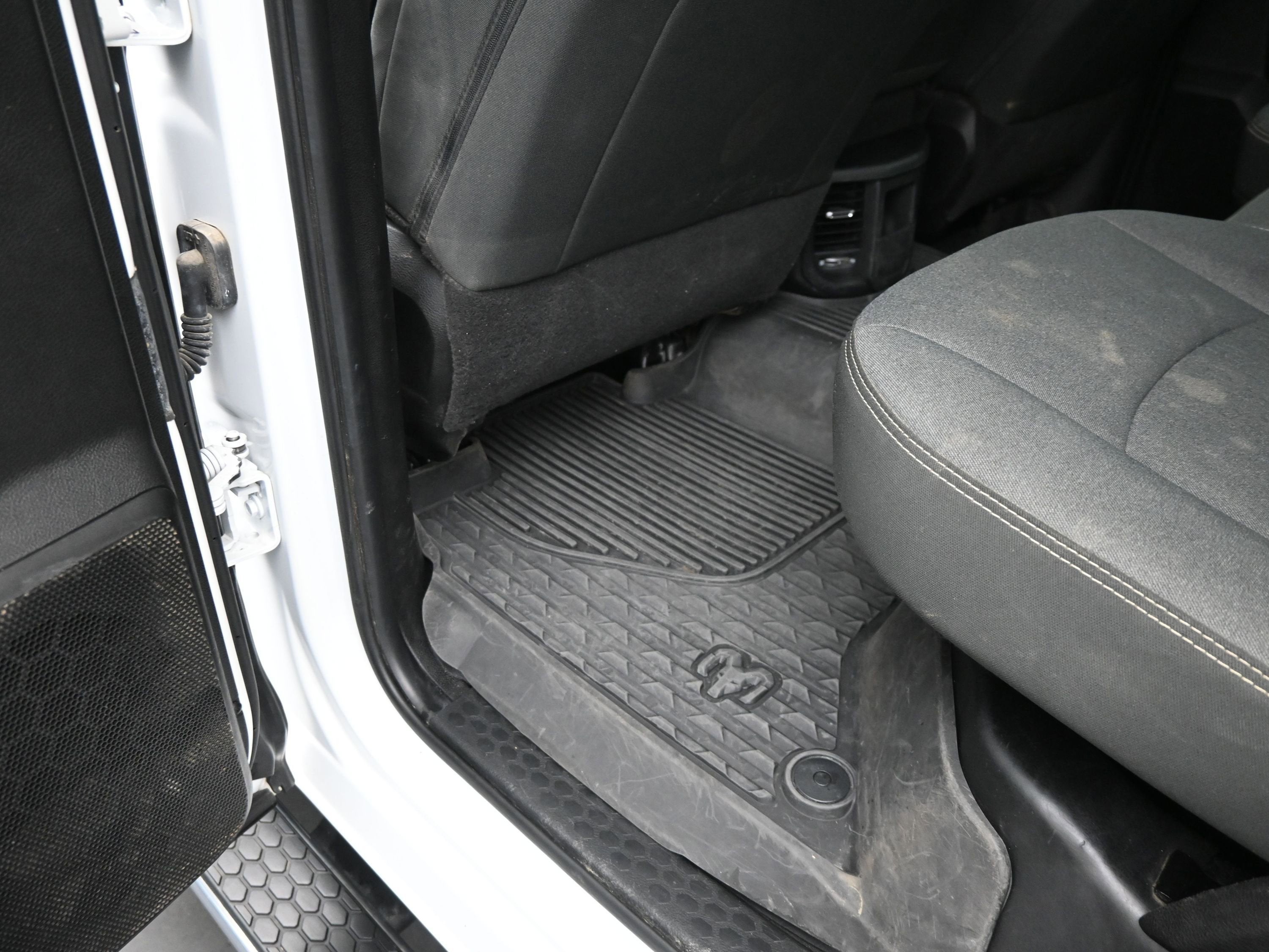 2023 RAM 2500 Tradesman Crew Cab 4x4 6'4" Box