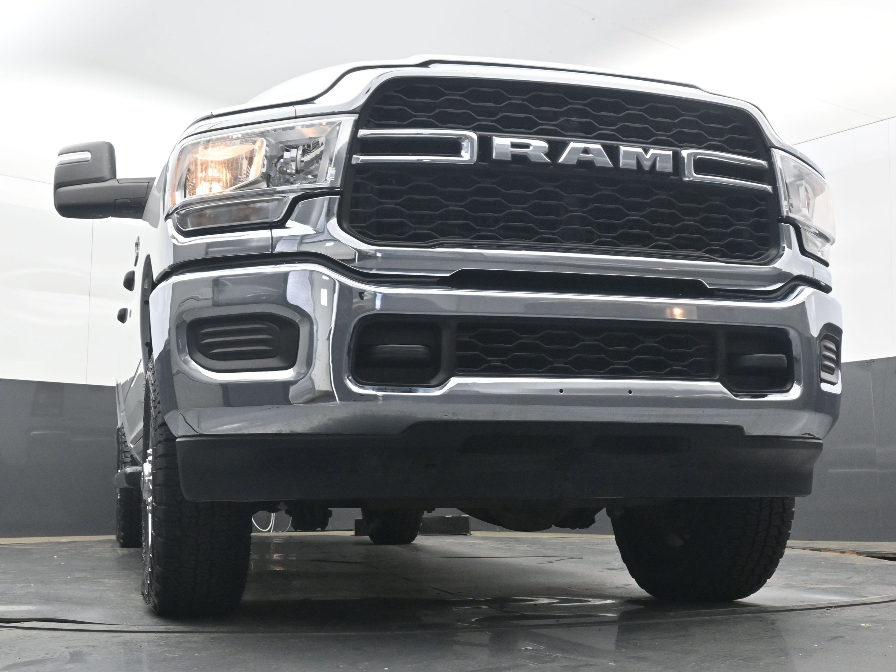 2023 RAM 2500 Tradesman Crew Cab 4x4 6'4" Box