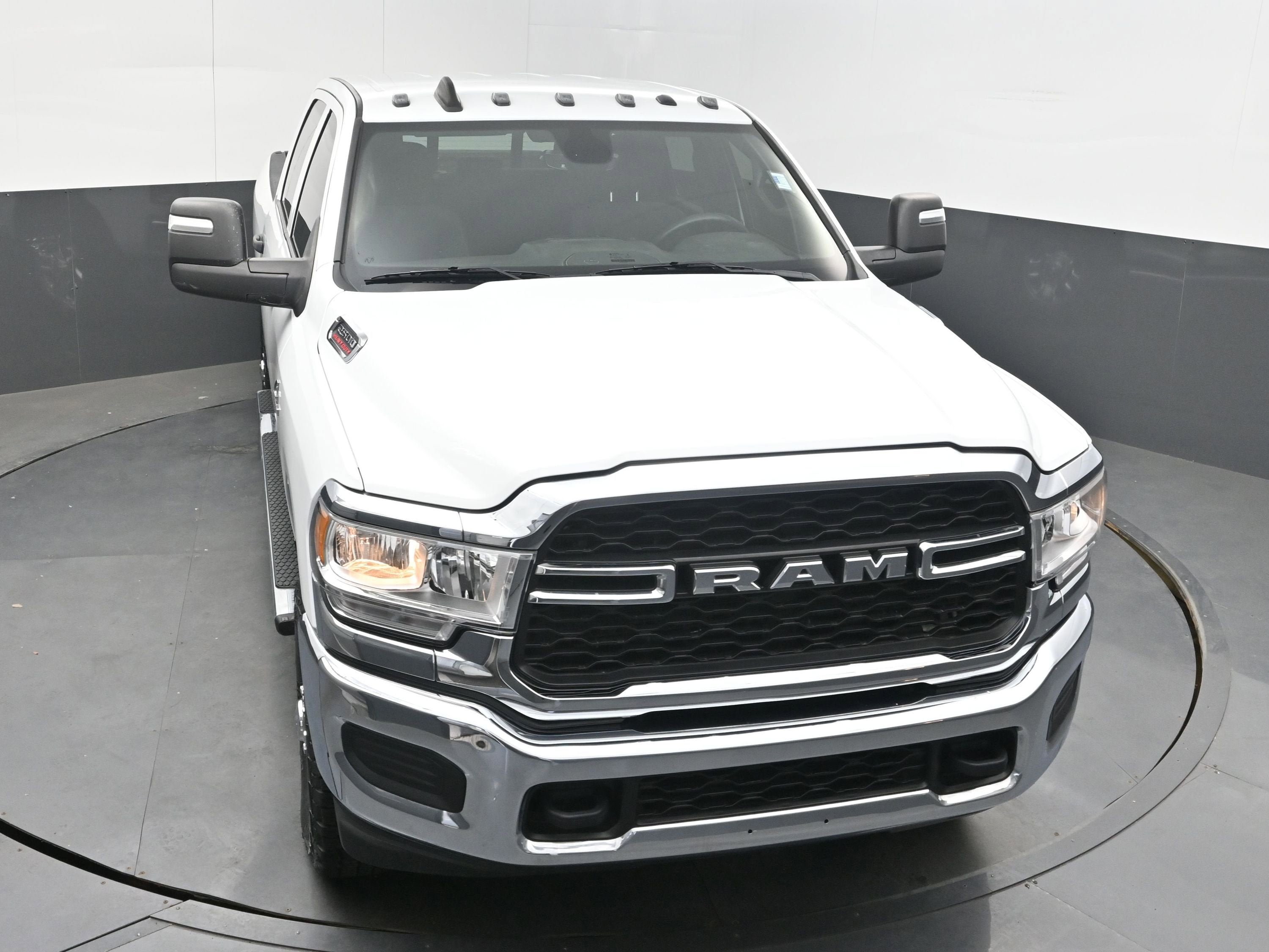 2023 RAM 2500 Tradesman Crew Cab 4x4 6'4" Box