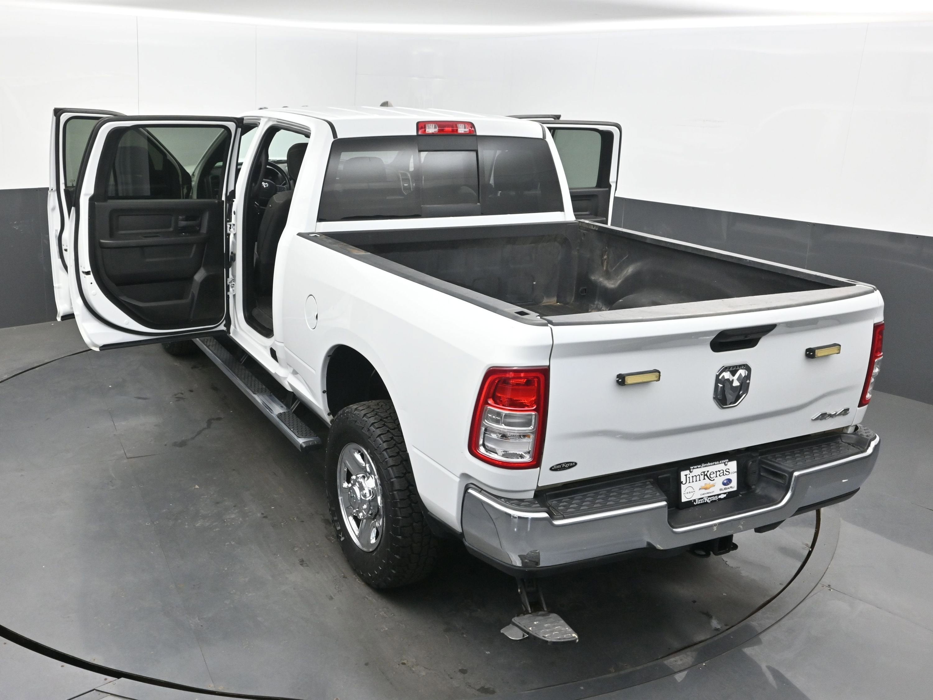 2023 RAM 2500 Tradesman Crew Cab 4x4 6'4" Box