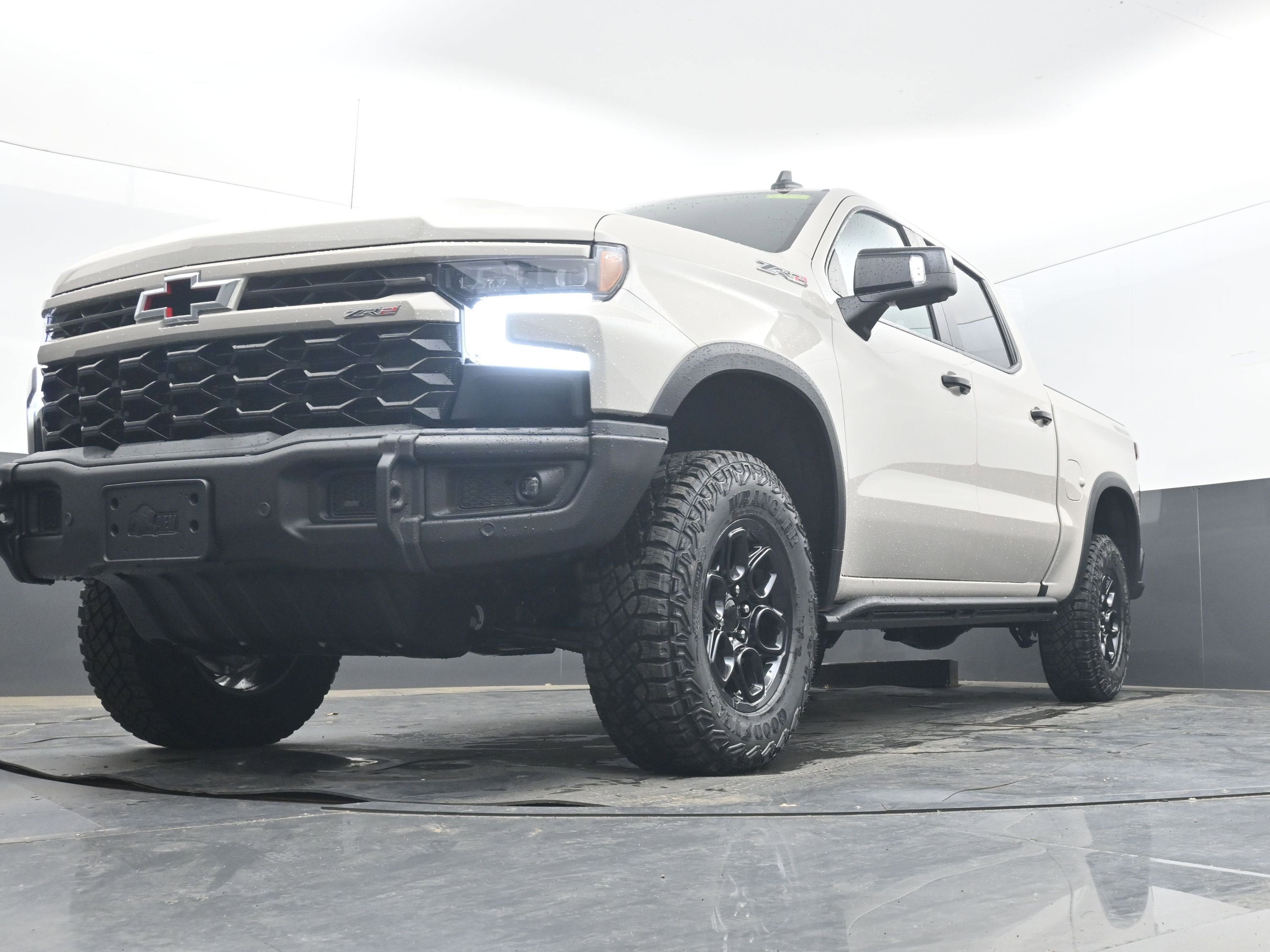 2026 Chevrolet Silverado 1500 ZR2 - Photo 22