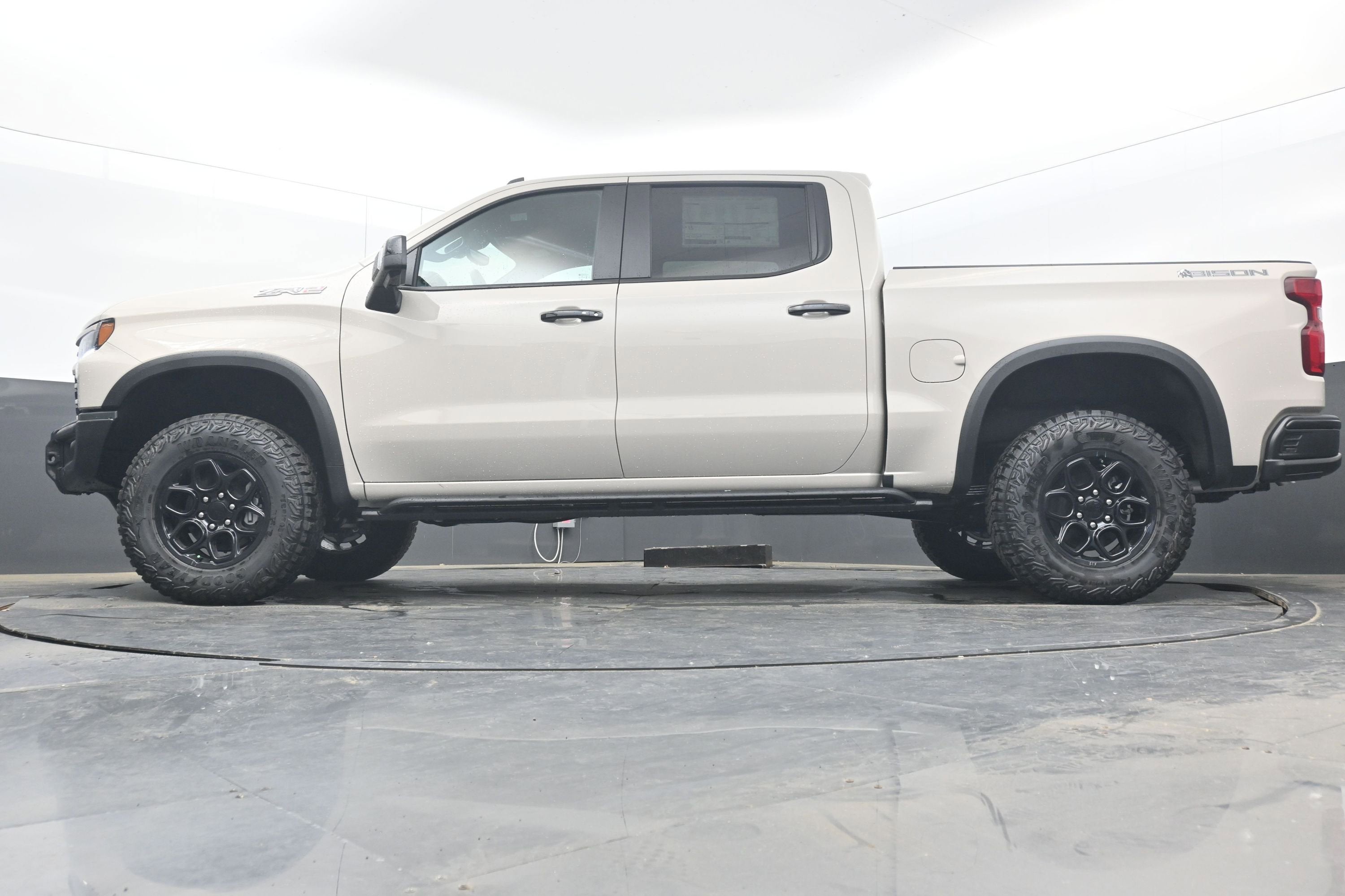 2026 Chevrolet Silverado 1500 ZR2 - Photo 24