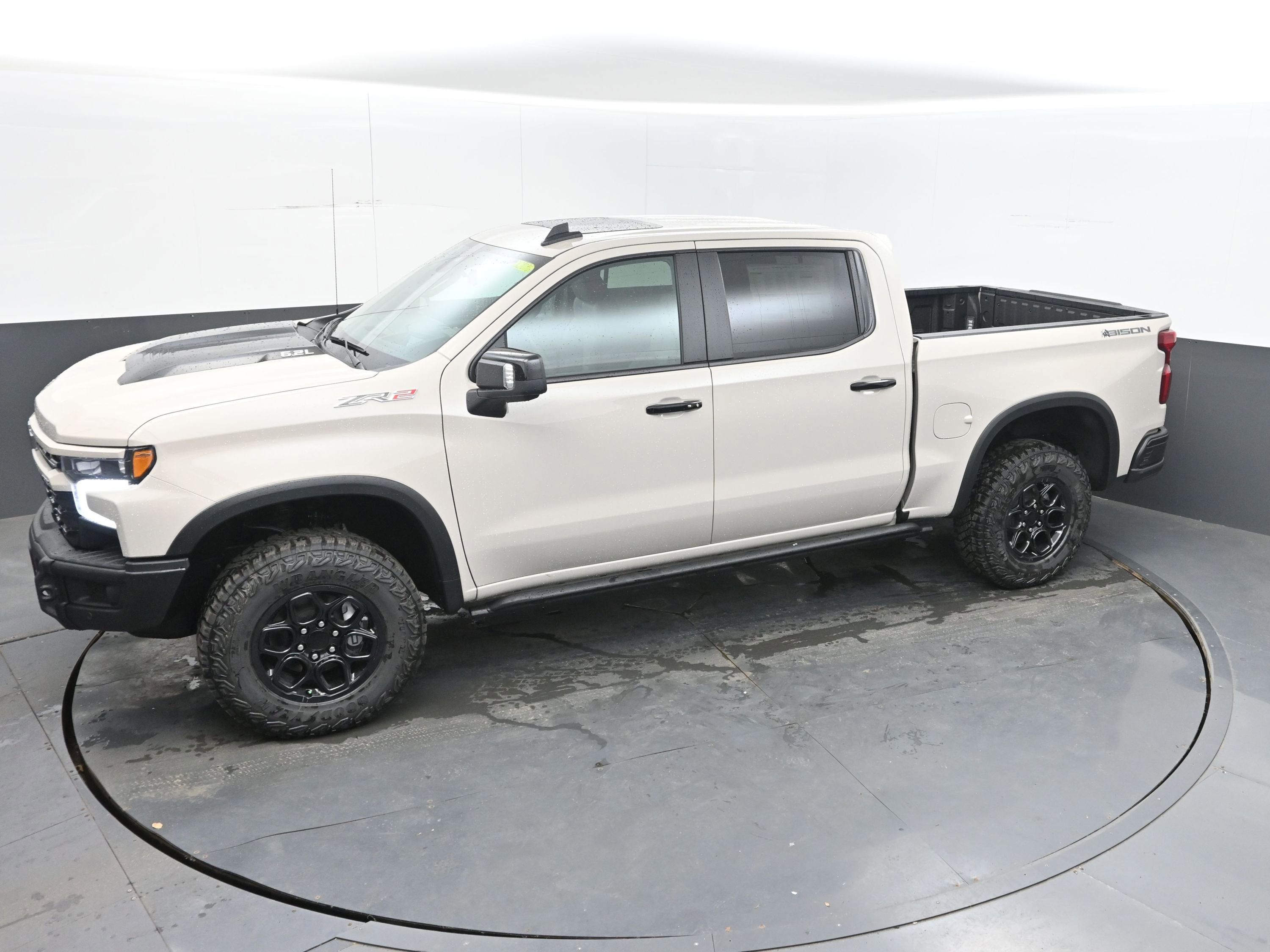 2026 Chevrolet Silverado 1500 ZR2 - Photo 31