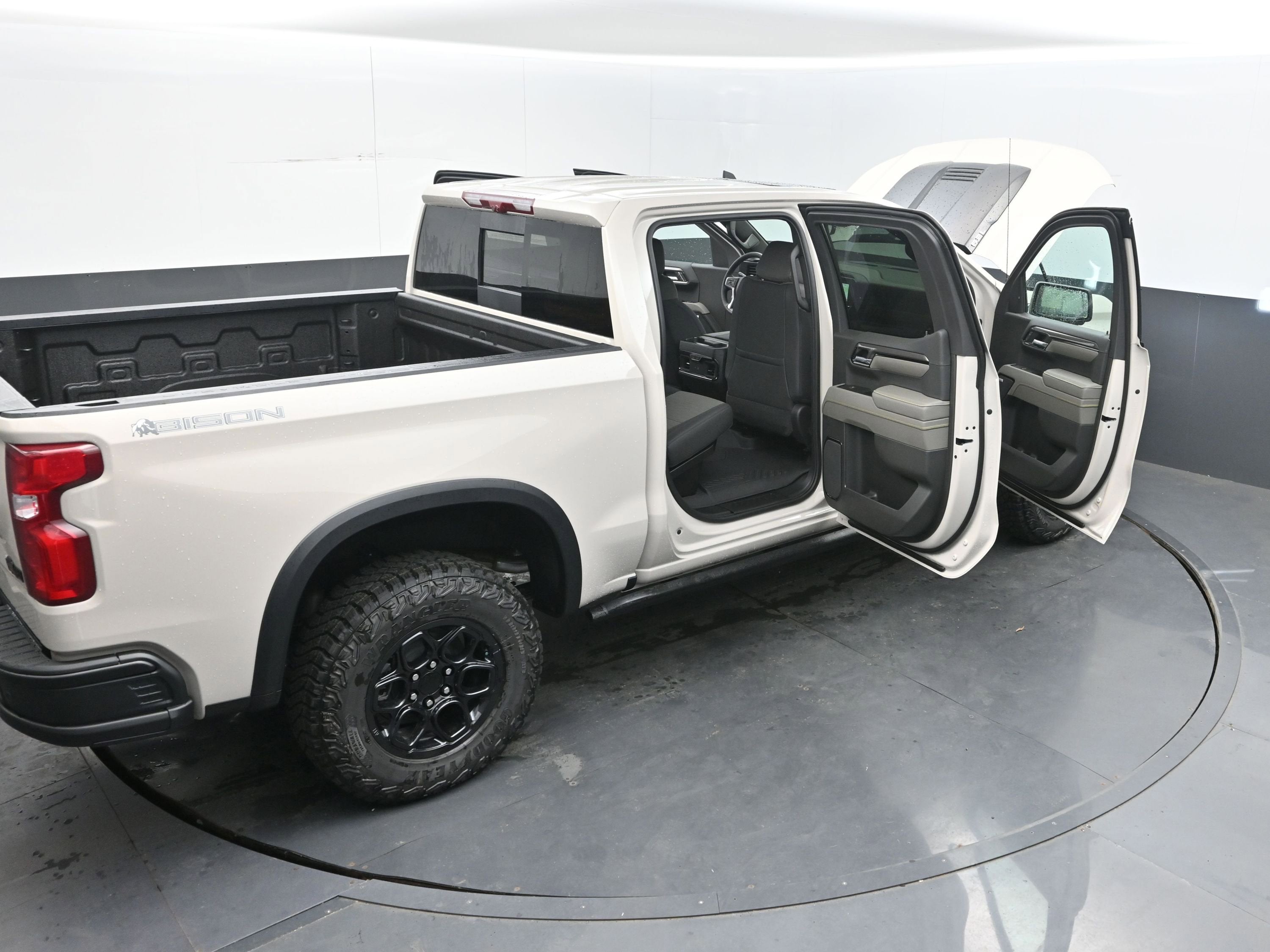 2026 Chevrolet Silverado 1500 ZR2 - Photo 42