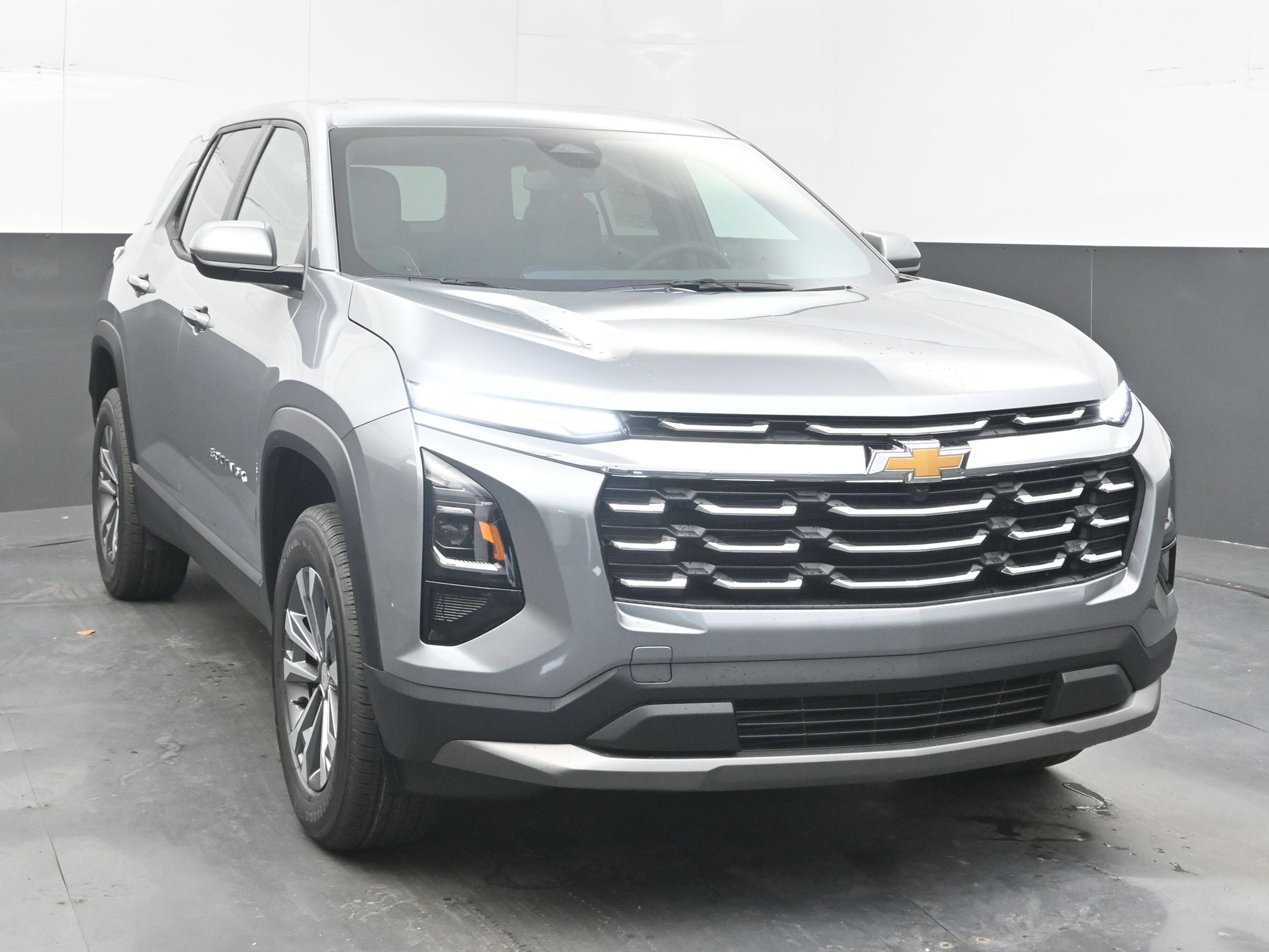 2027 Chevrolet Equinox FWD LT