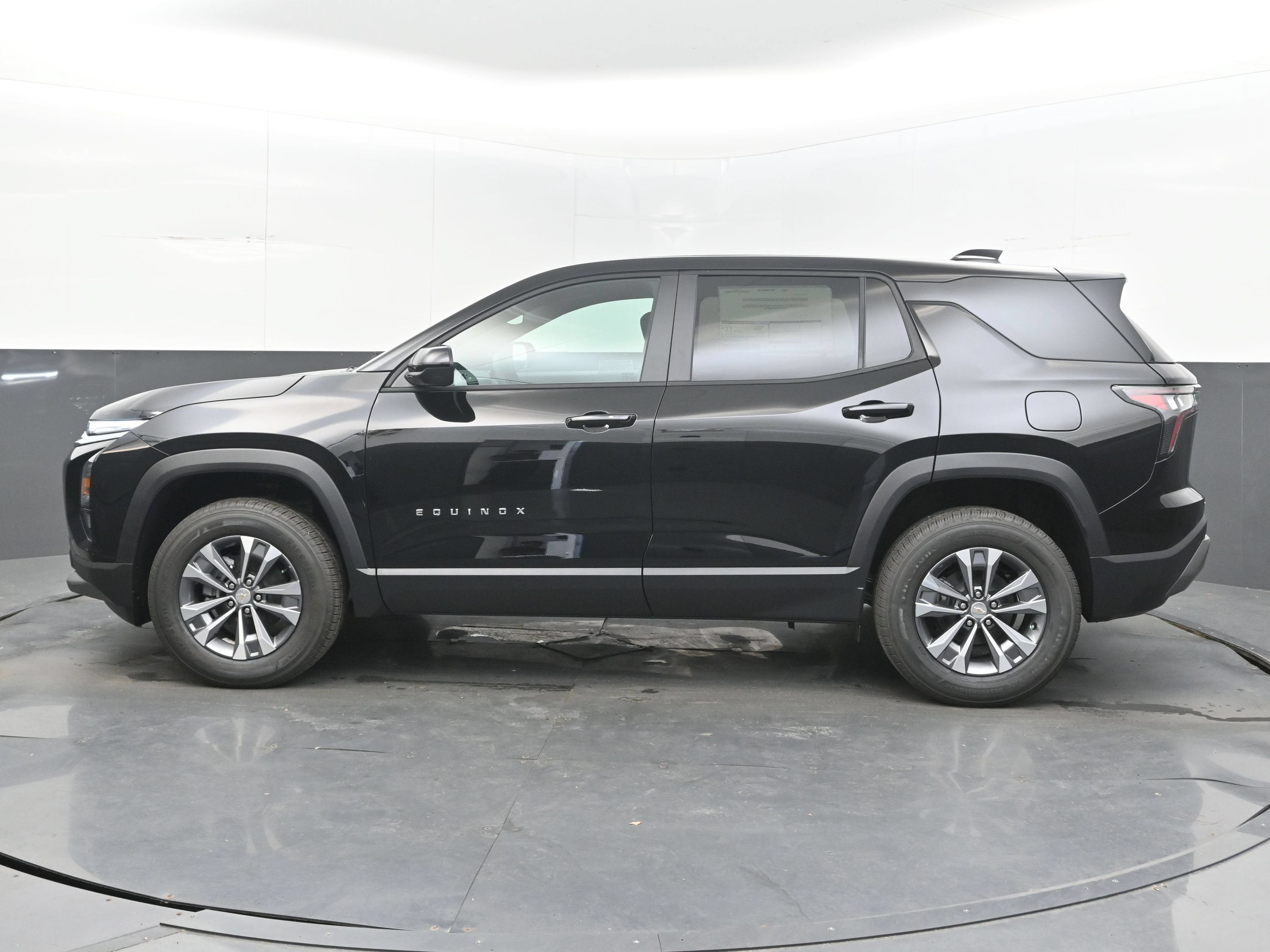 2027 Chevrolet Equinox FWD LT