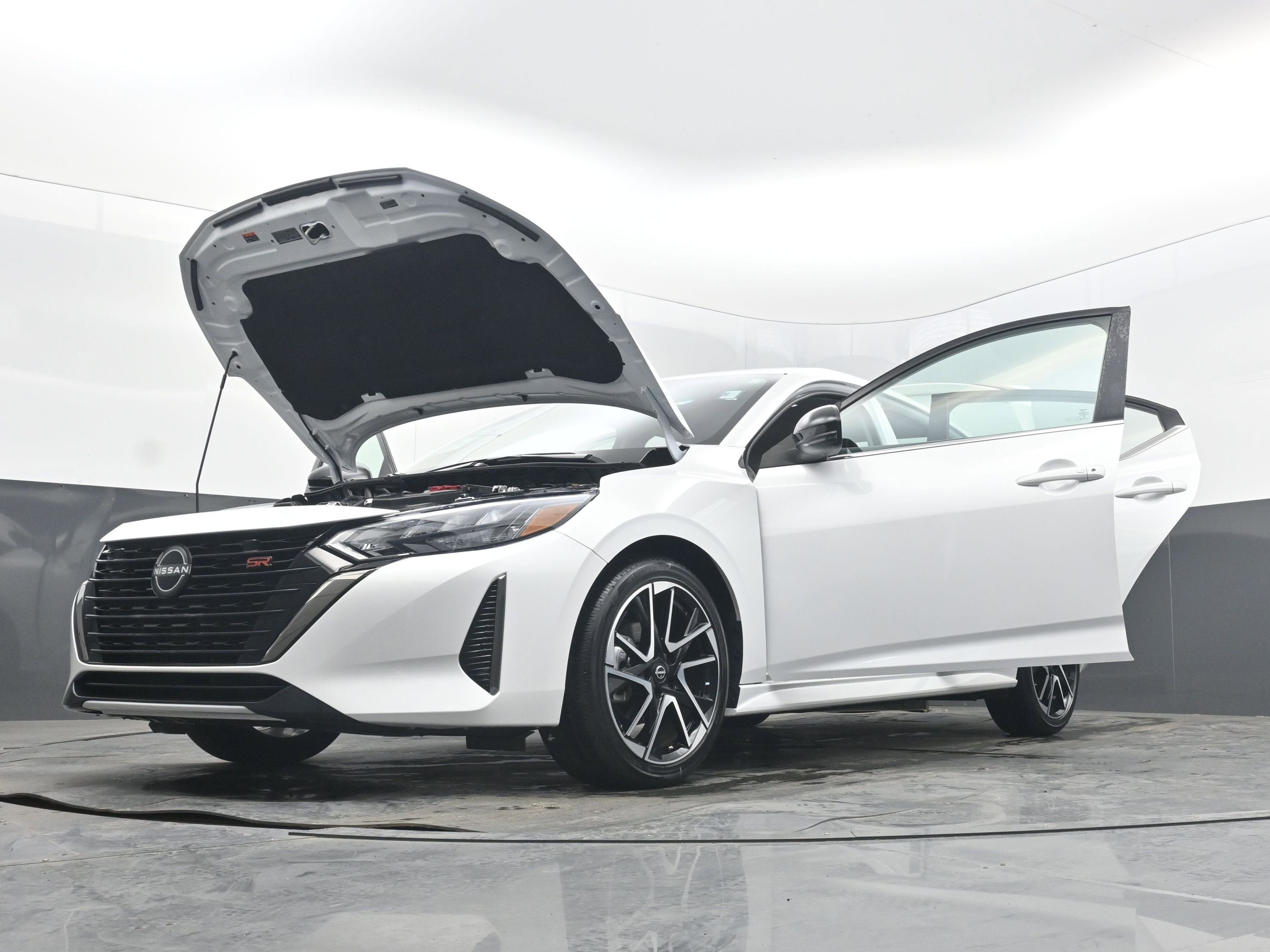 2024 Nissan Sentra SR Xtronic CVT