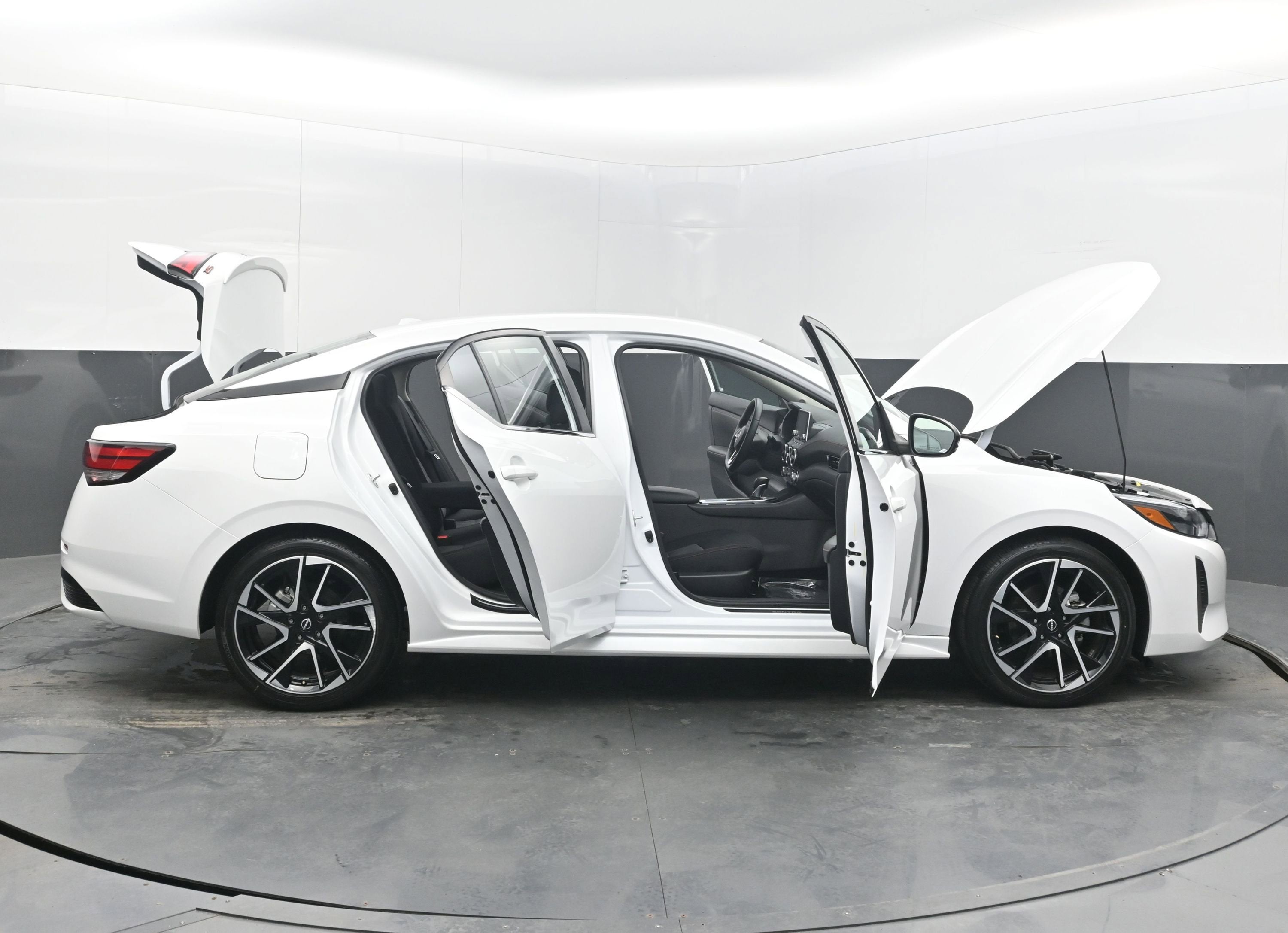 2024 Nissan Sentra SR Xtronic CVT