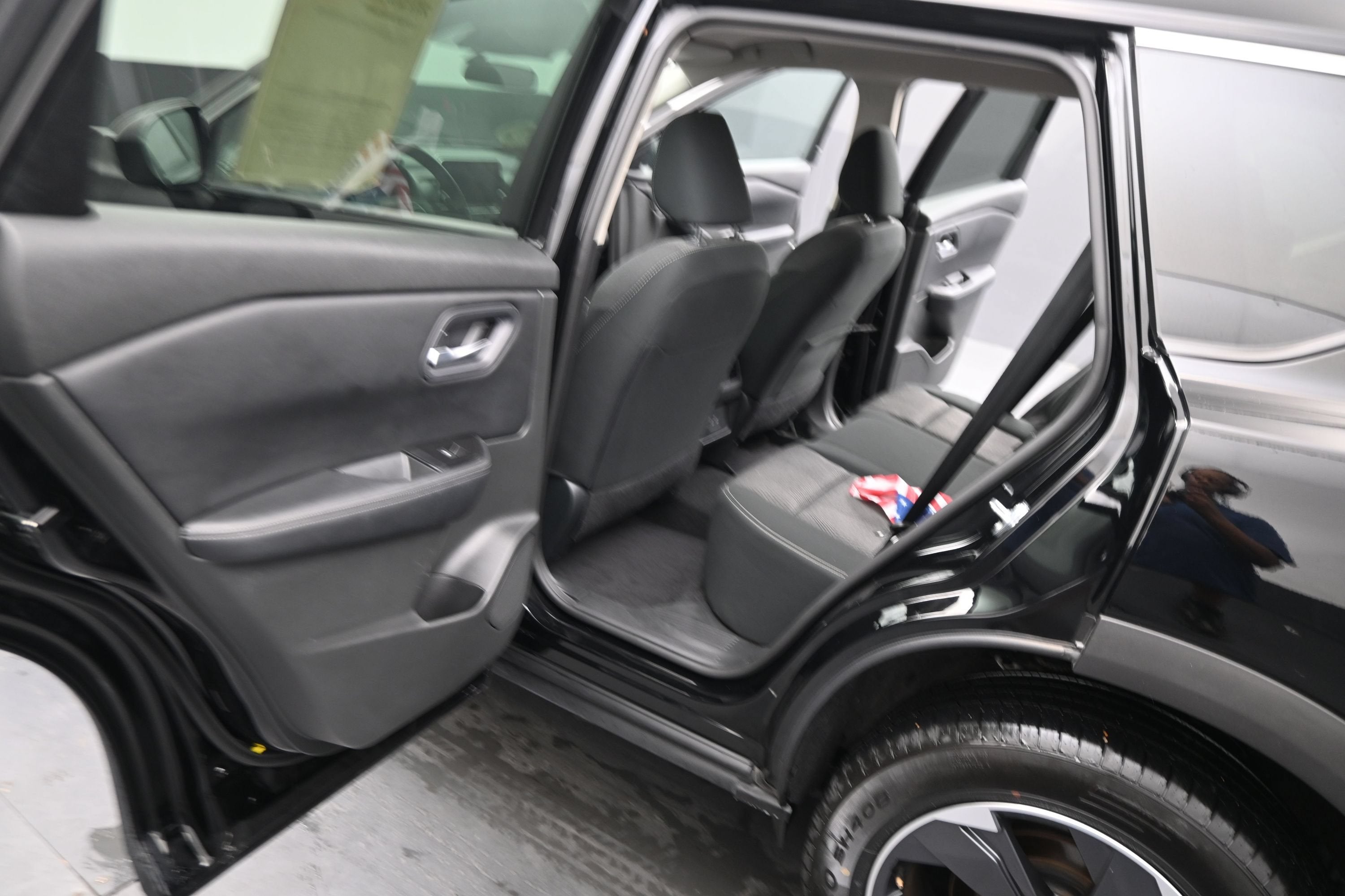 2025 Nissan Rogue SV FWD