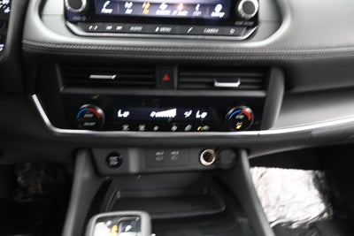 2025 Nissan Rogue SV FWD