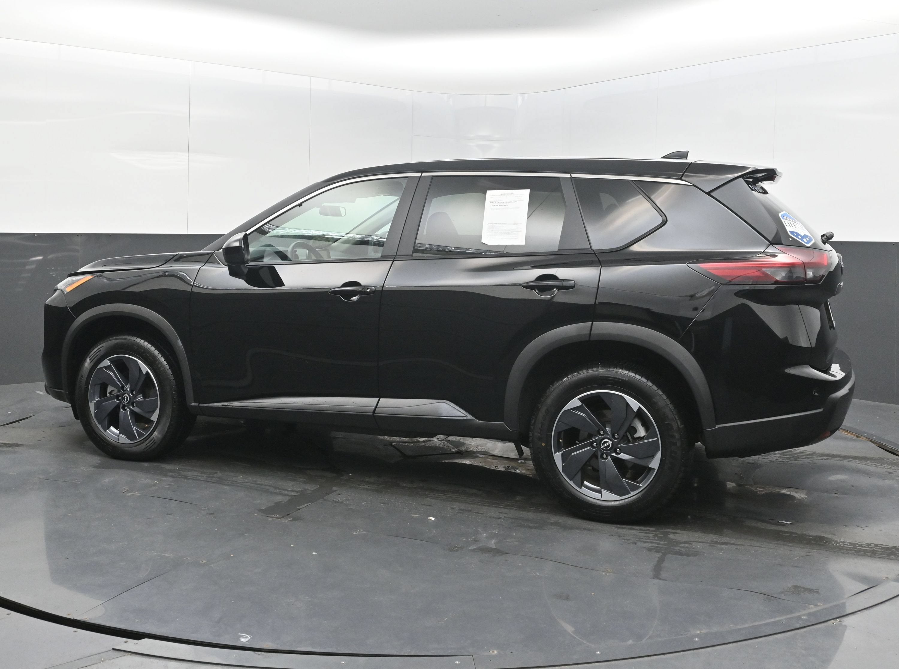 2025 Nissan Rogue SV FWD