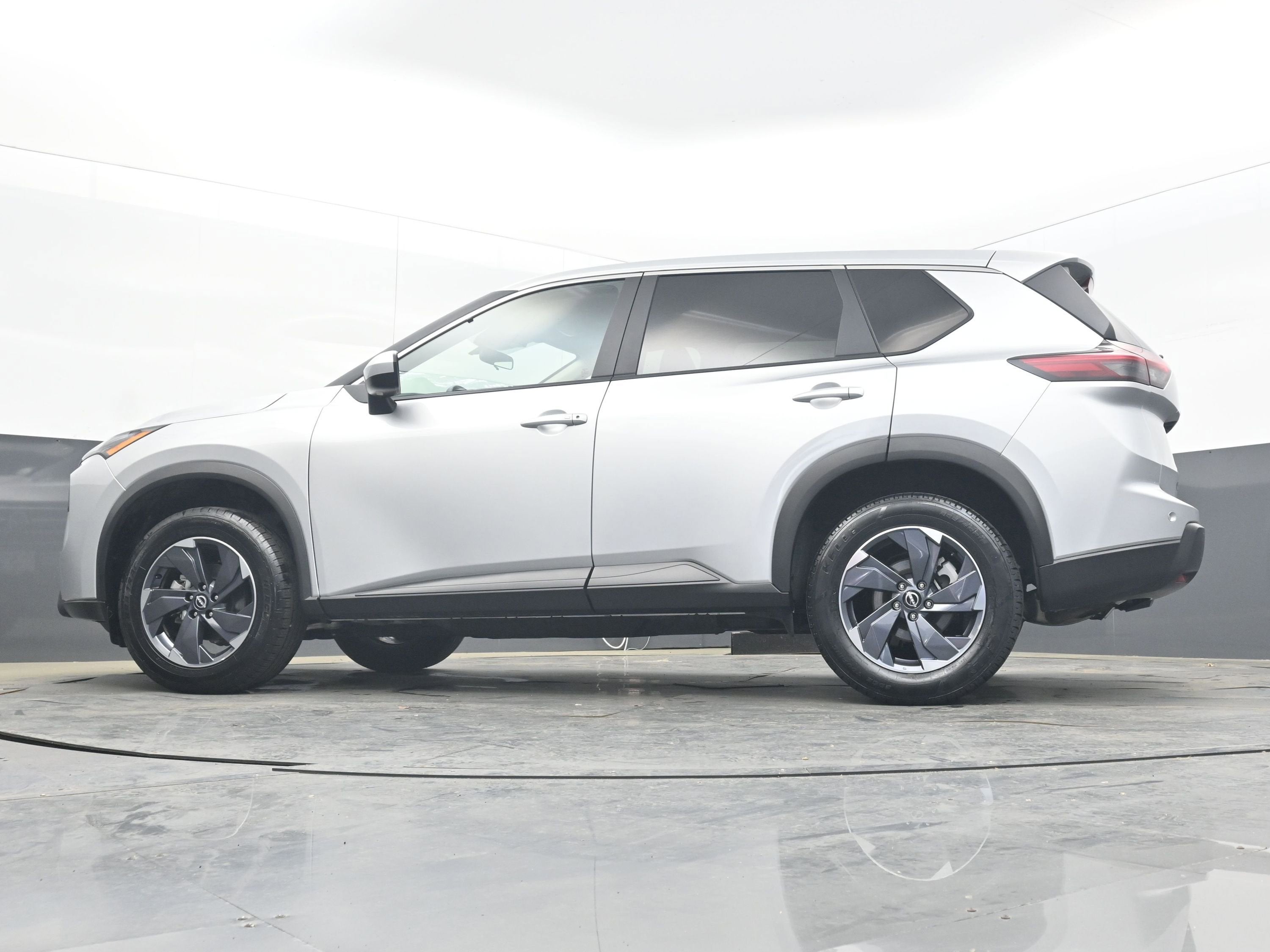2025 Nissan Rogue SV FWD