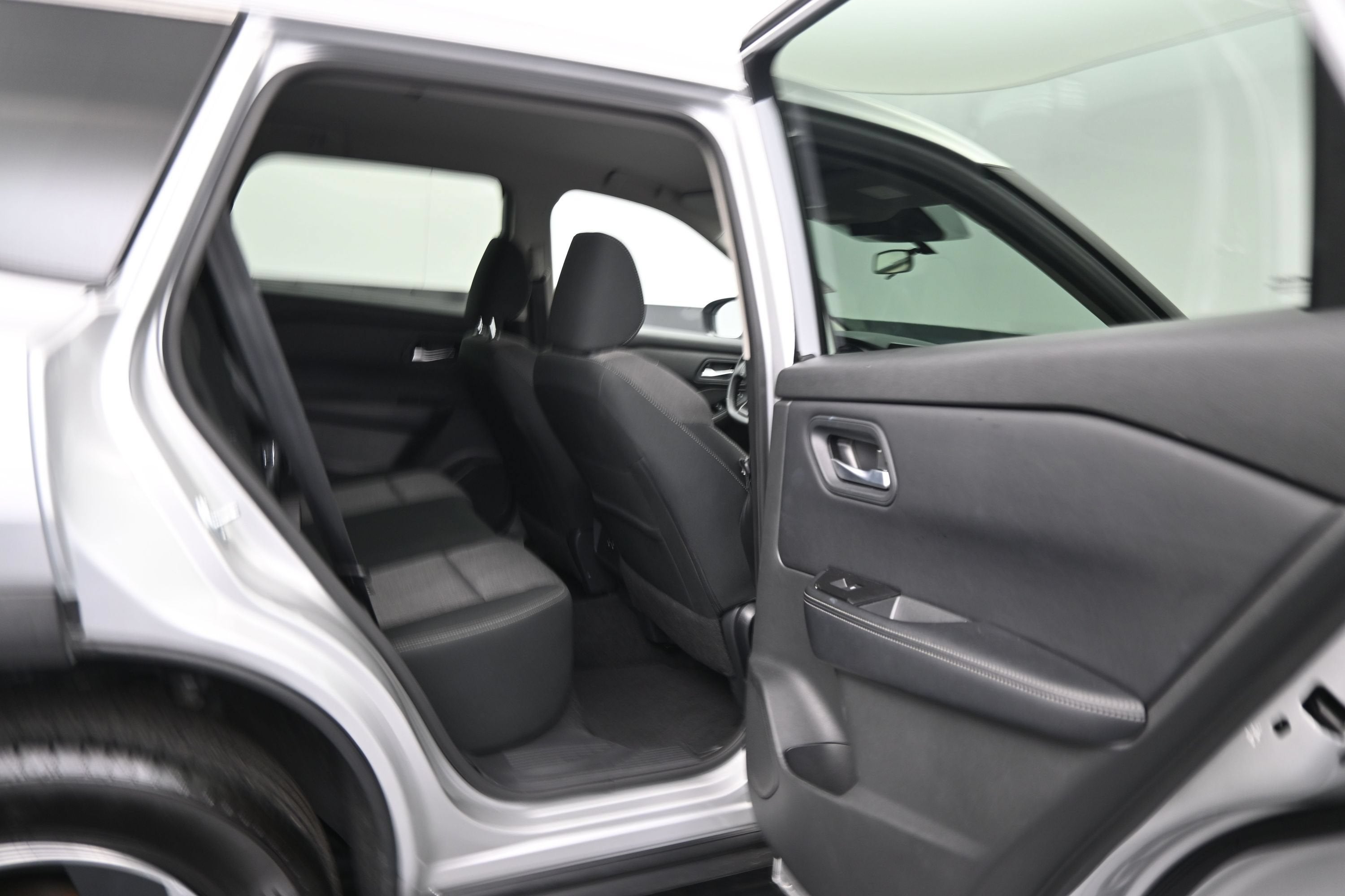 2025 Nissan Rogue SV FWD