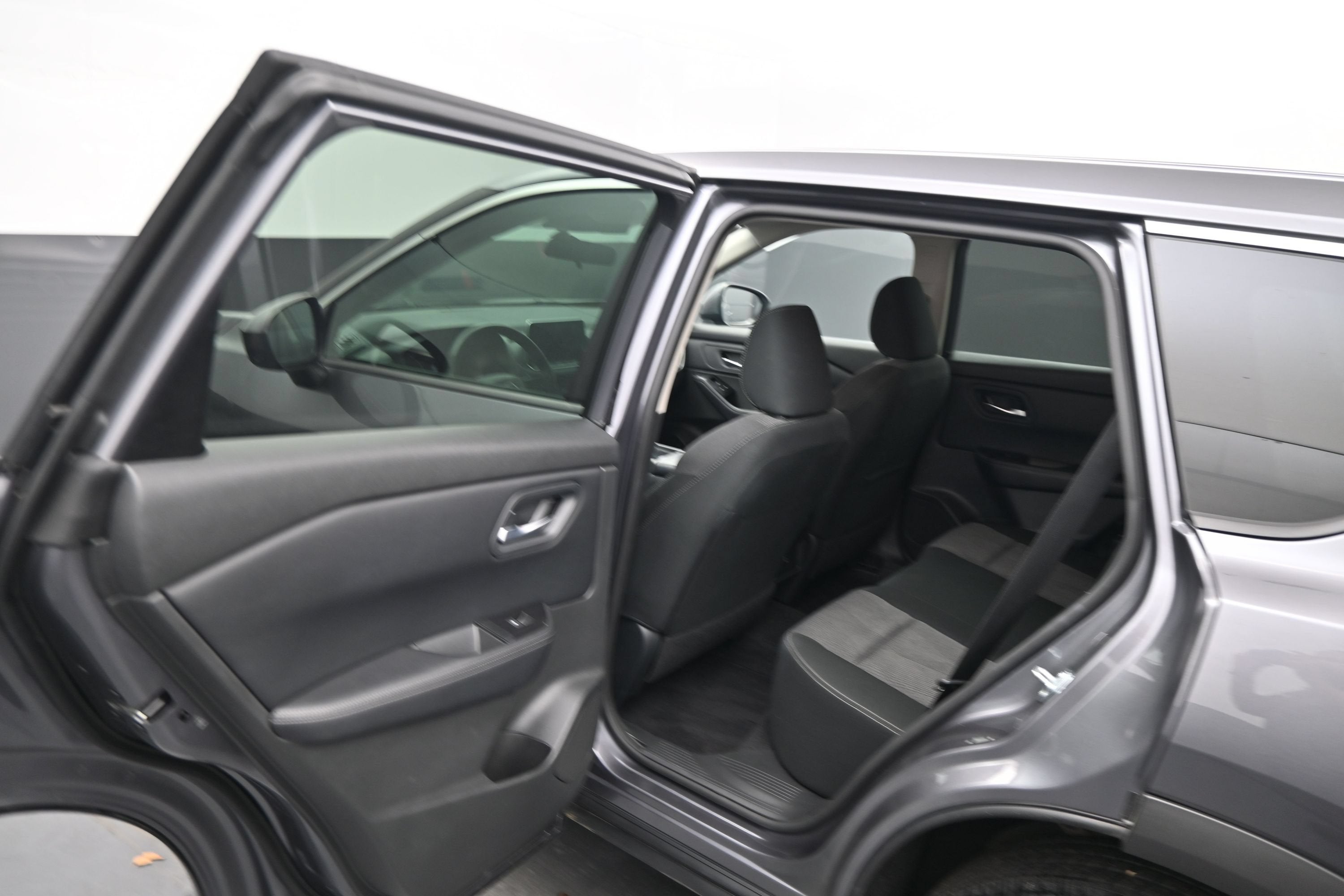 2025 Nissan Rogue SV FWD