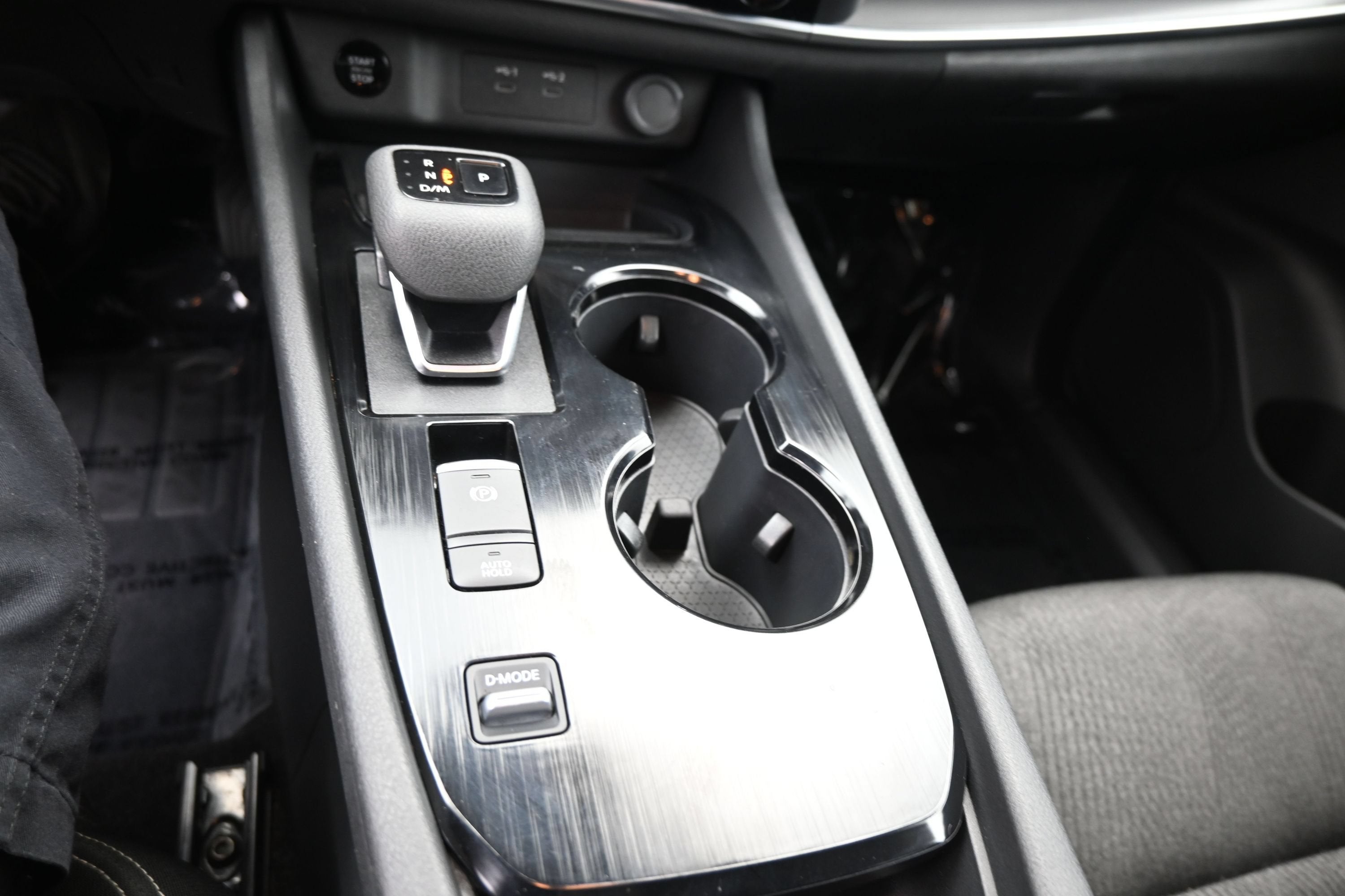 2025 Nissan Rogue SV FWD