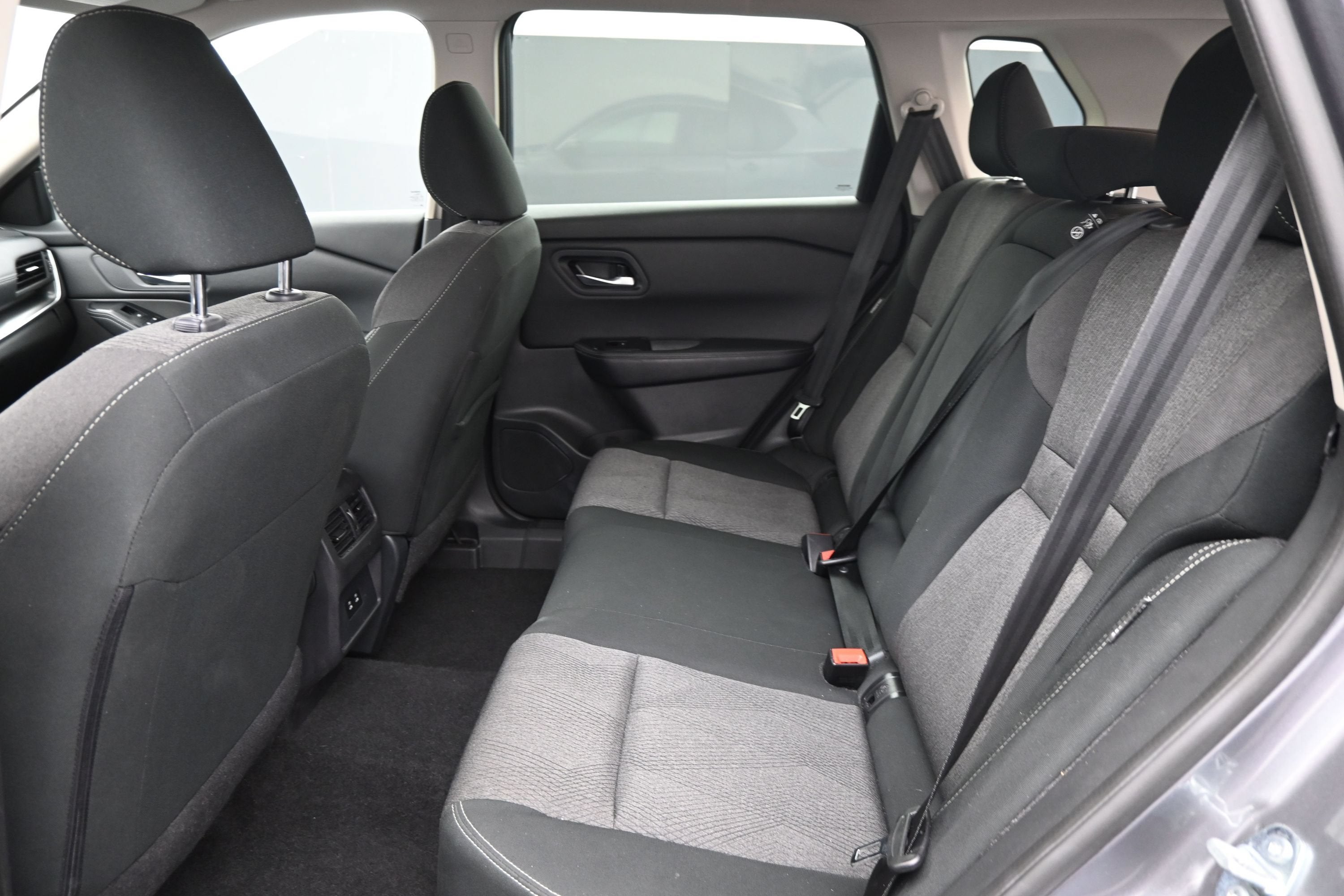 2025 Nissan Rogue SV FWD