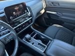 2025 Nissan Pathfinder SV FWD