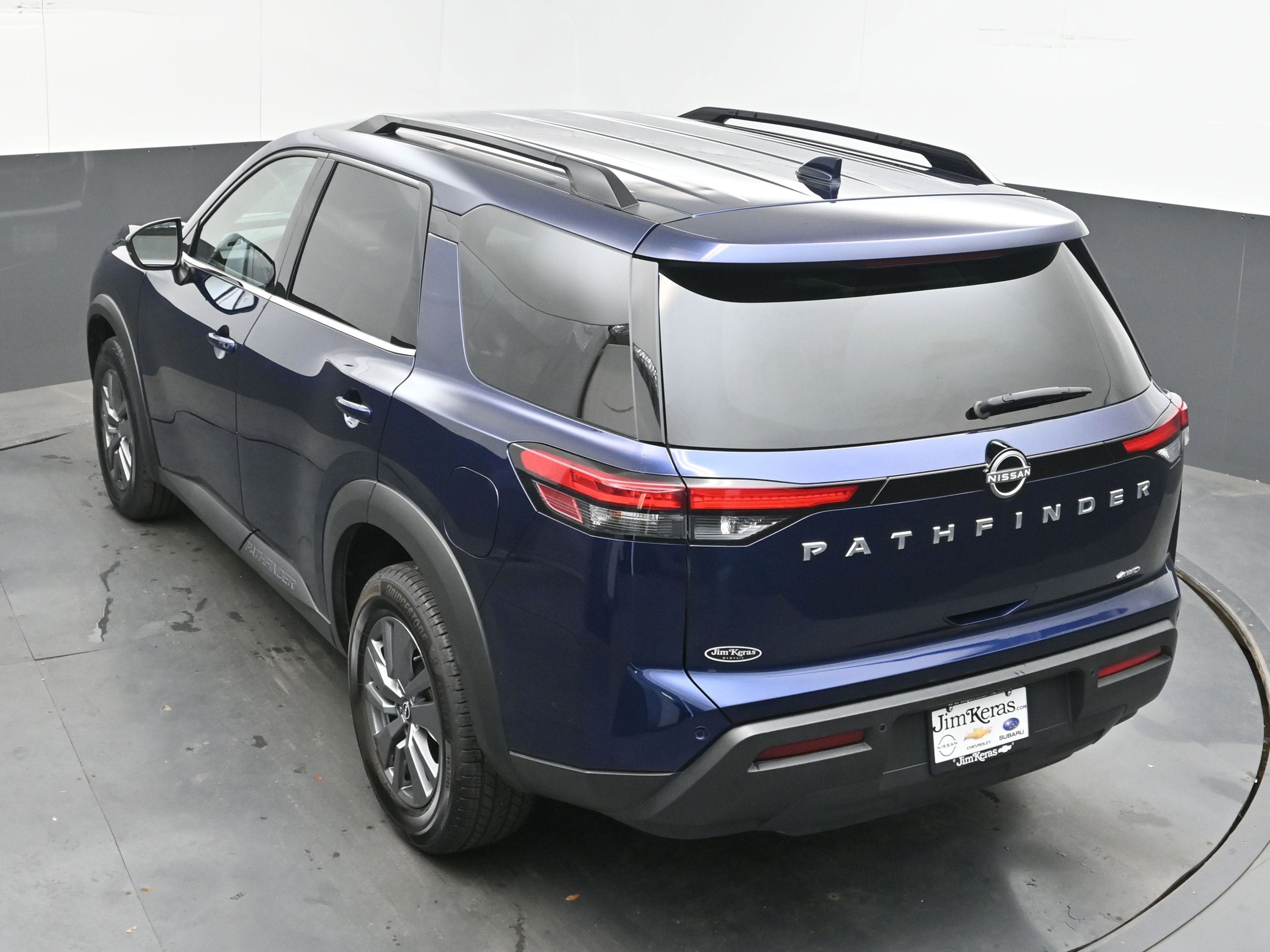 2025 Nissan Pathfinder SV 4WD