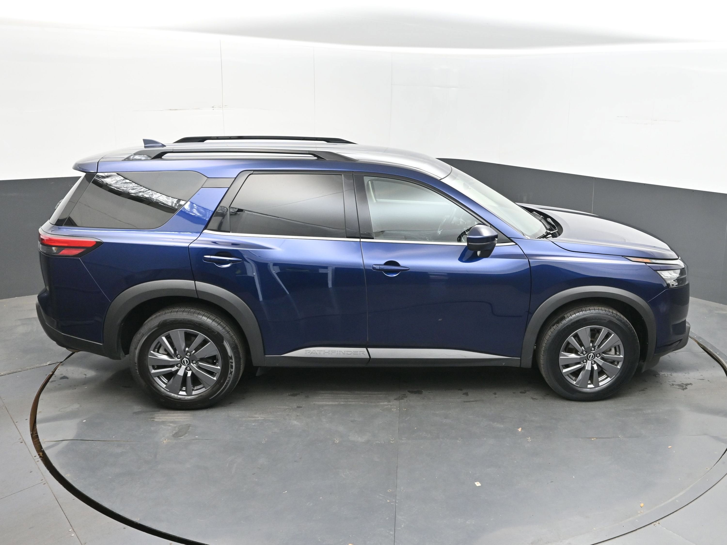 2025 Nissan Pathfinder SV 4WD
