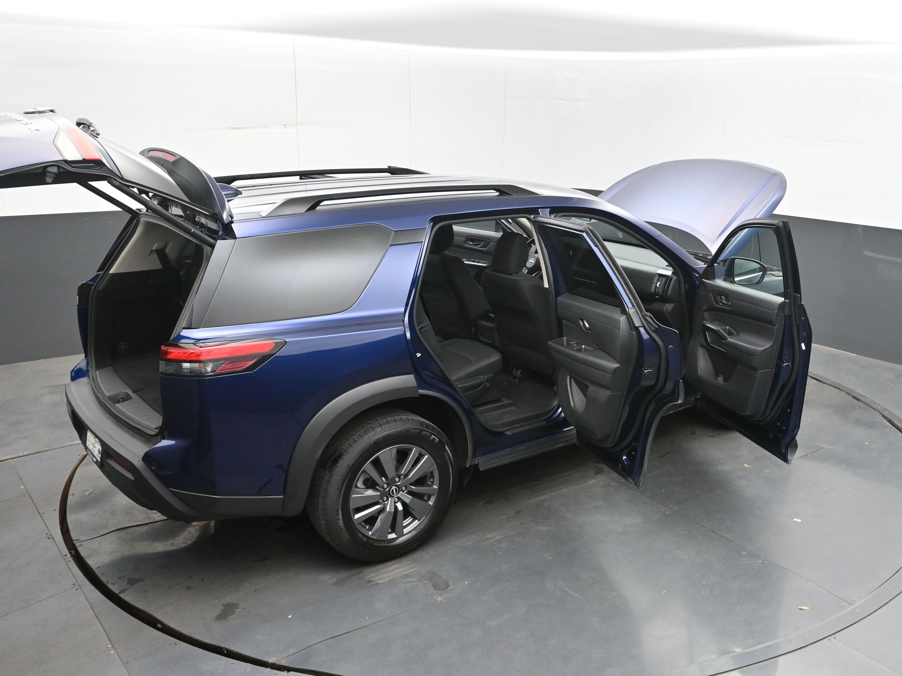 2025 Nissan Pathfinder SV 4WD