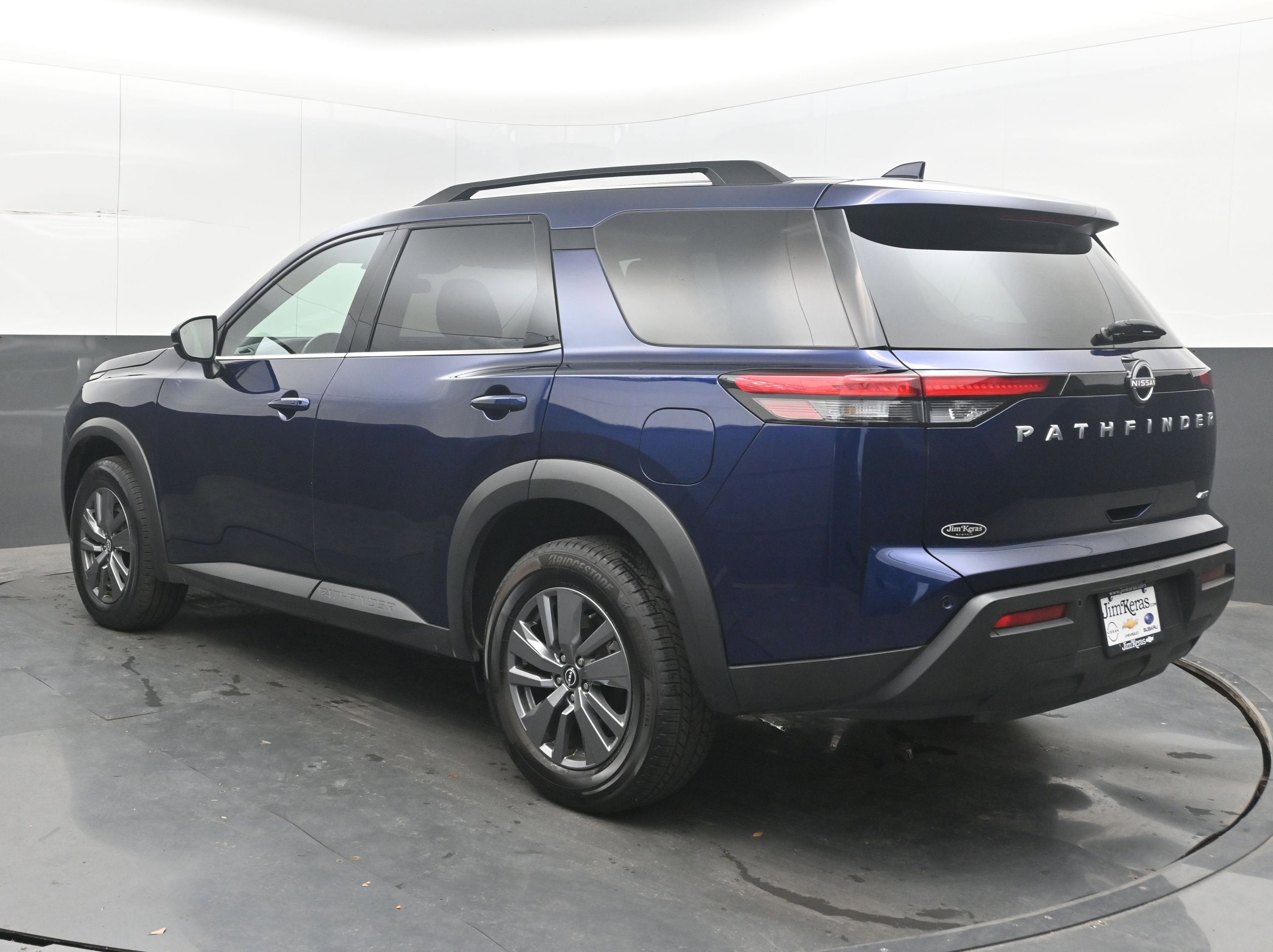 2025 Nissan Pathfinder SV 4WD