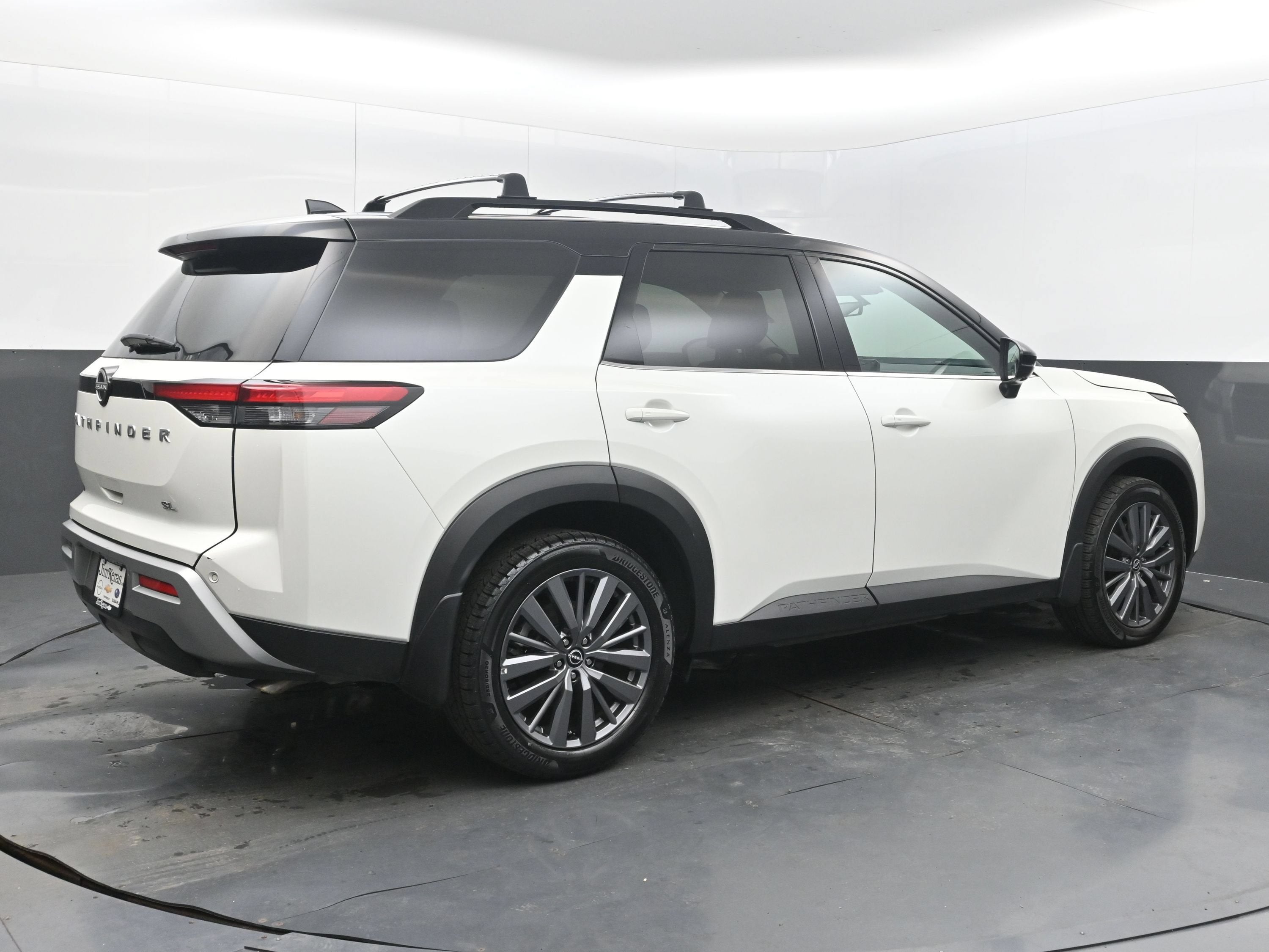 2024 Nissan Pathfinder SL FWD
