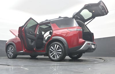 2022 Nissan Pathfinder Platinum 2WD