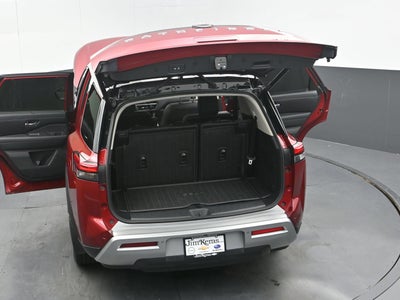 2022 Nissan Pathfinder Platinum 2WD