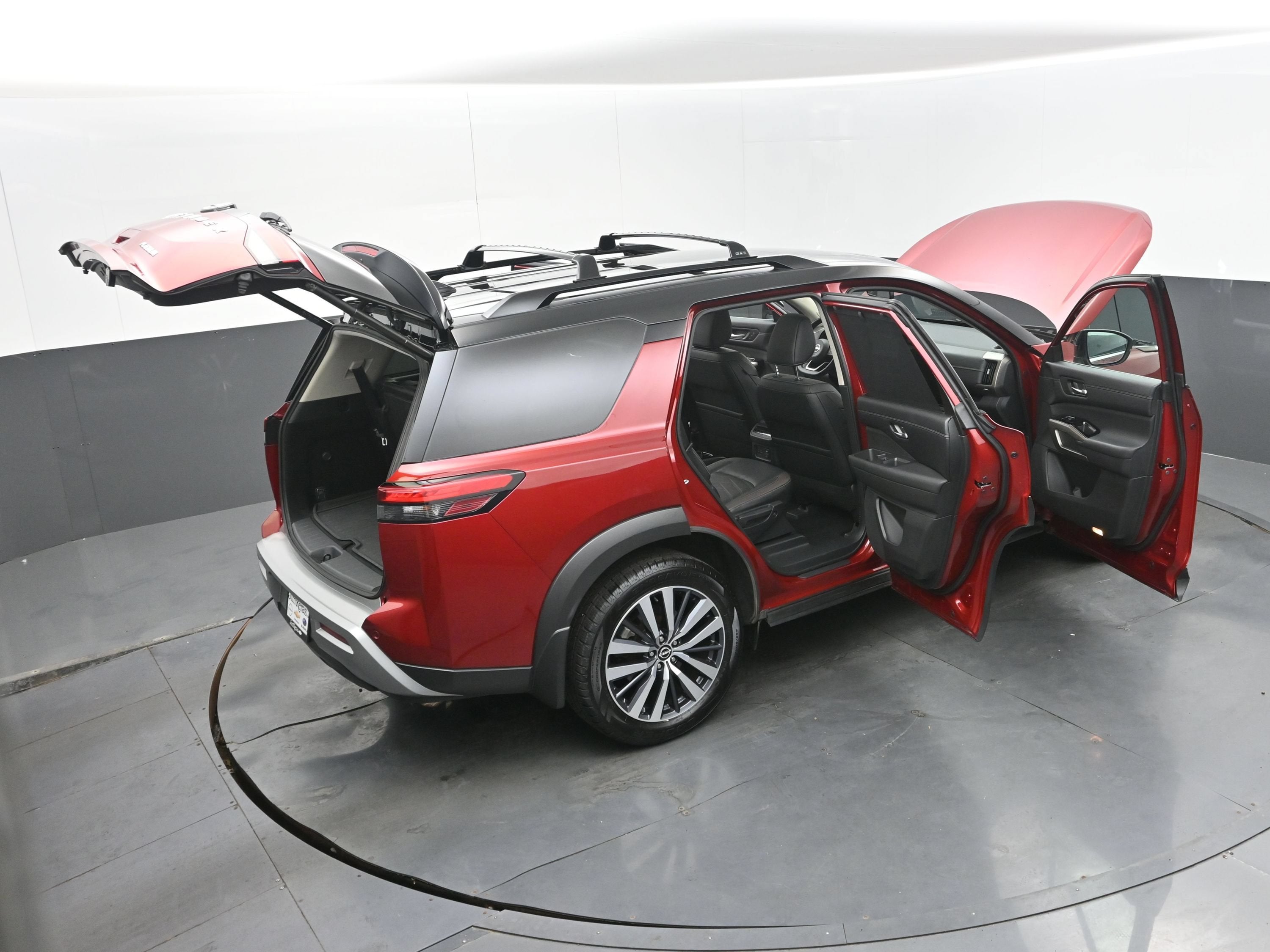 2022 Nissan Pathfinder Platinum 2WD