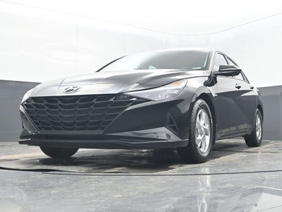 2022 Hyundai Elantra SE