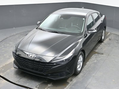 2022 Hyundai Elantra SE