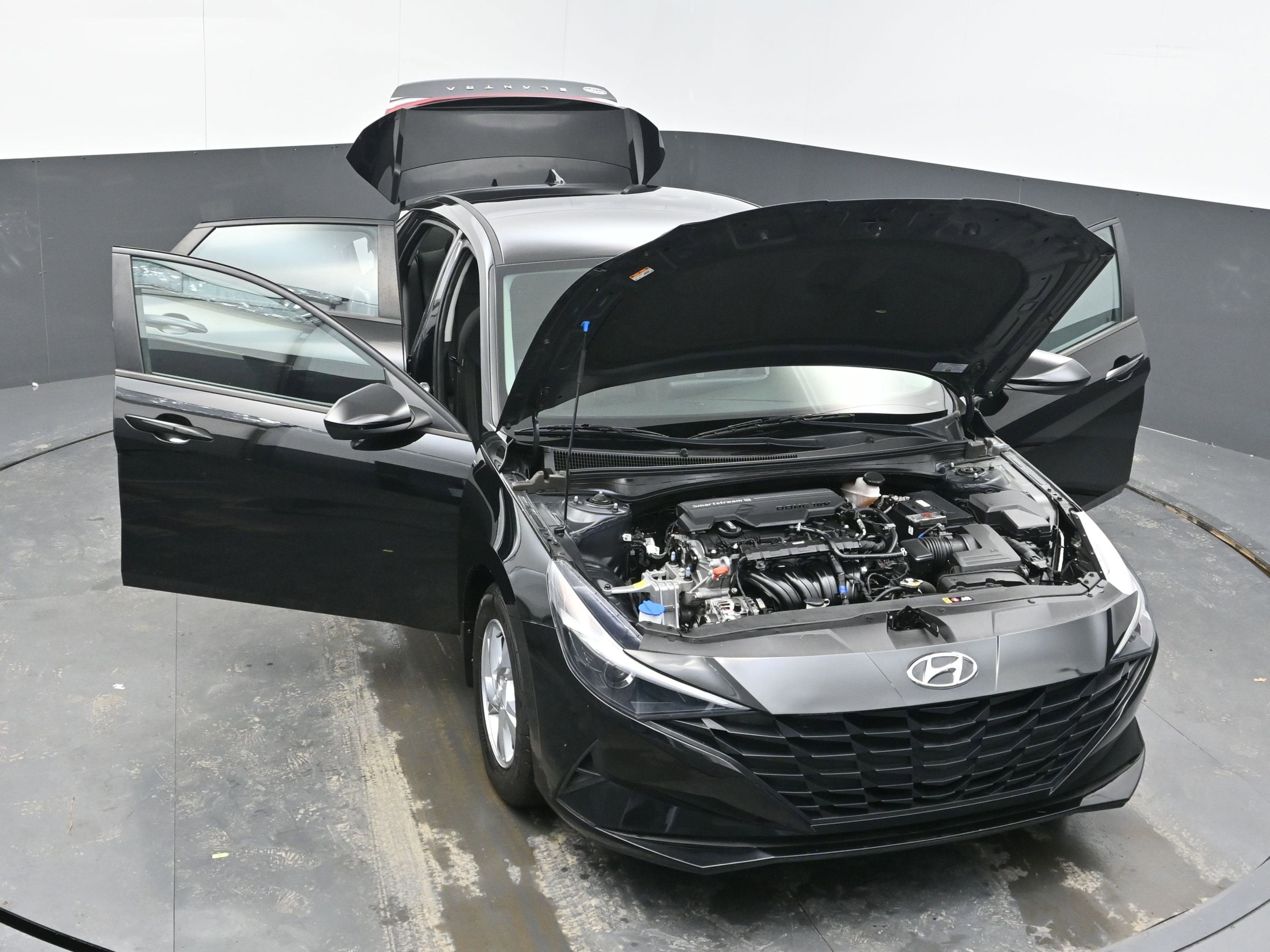 2022 Hyundai Elantra SE