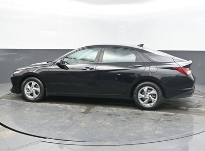 2022 Hyundai Elantra SE