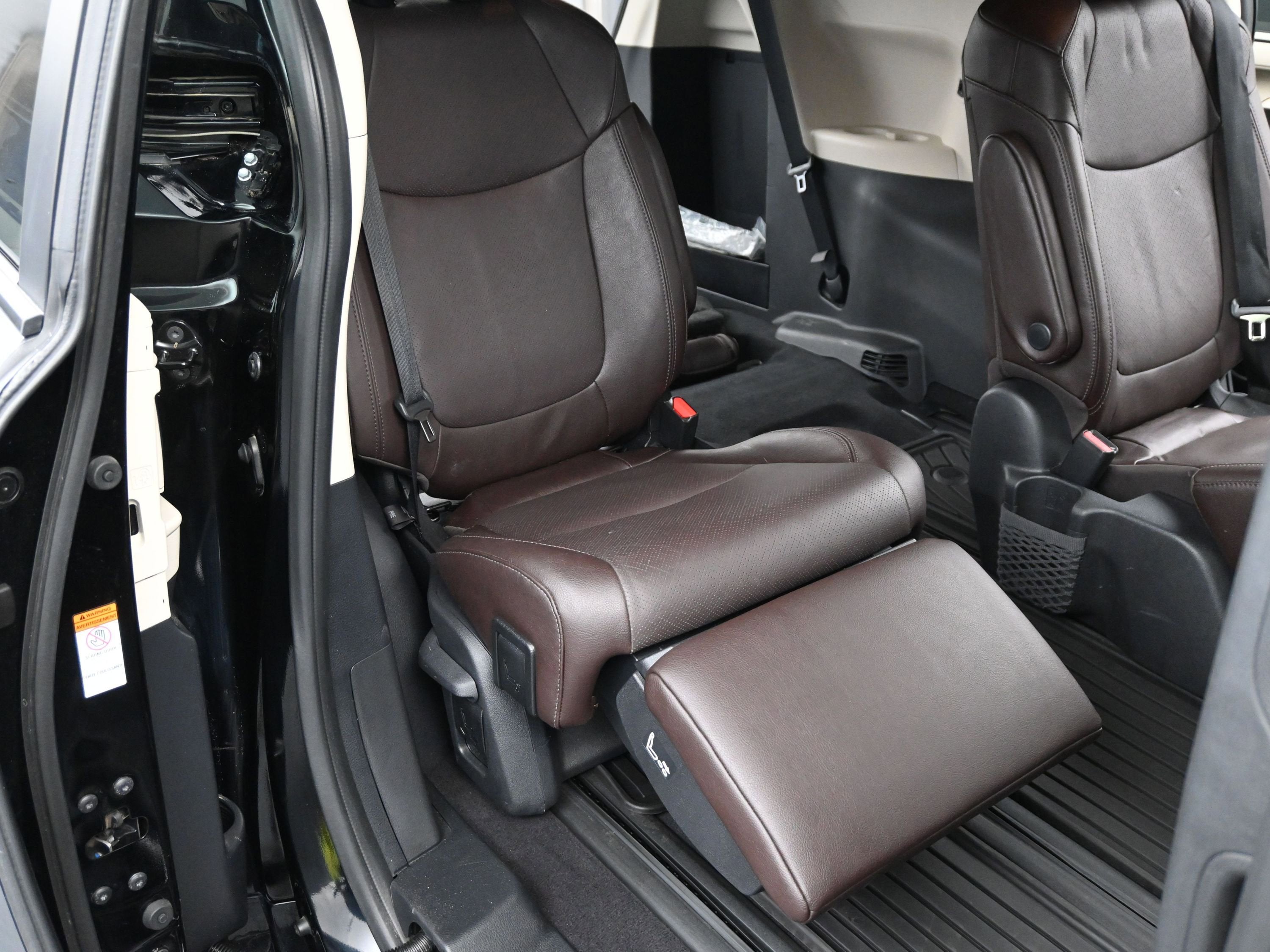 2022 Toyota Sienna Platinum