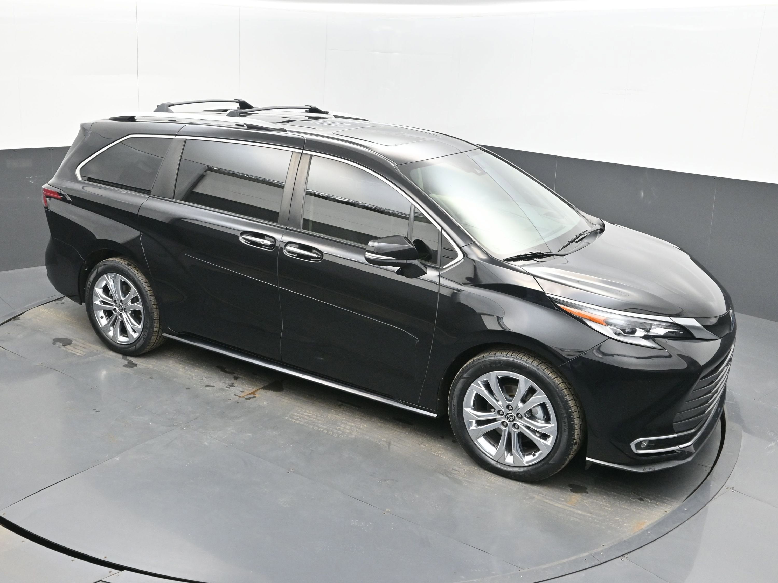 2022 Toyota Sienna Platinum