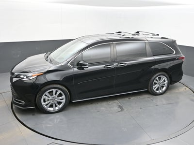 2022 Toyota Sienna Platinum