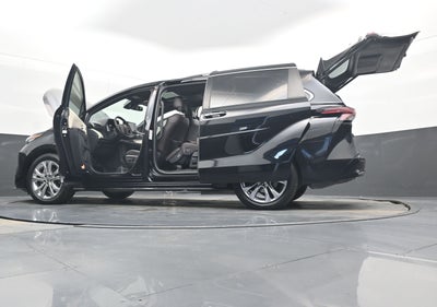 2022 Toyota Sienna Platinum