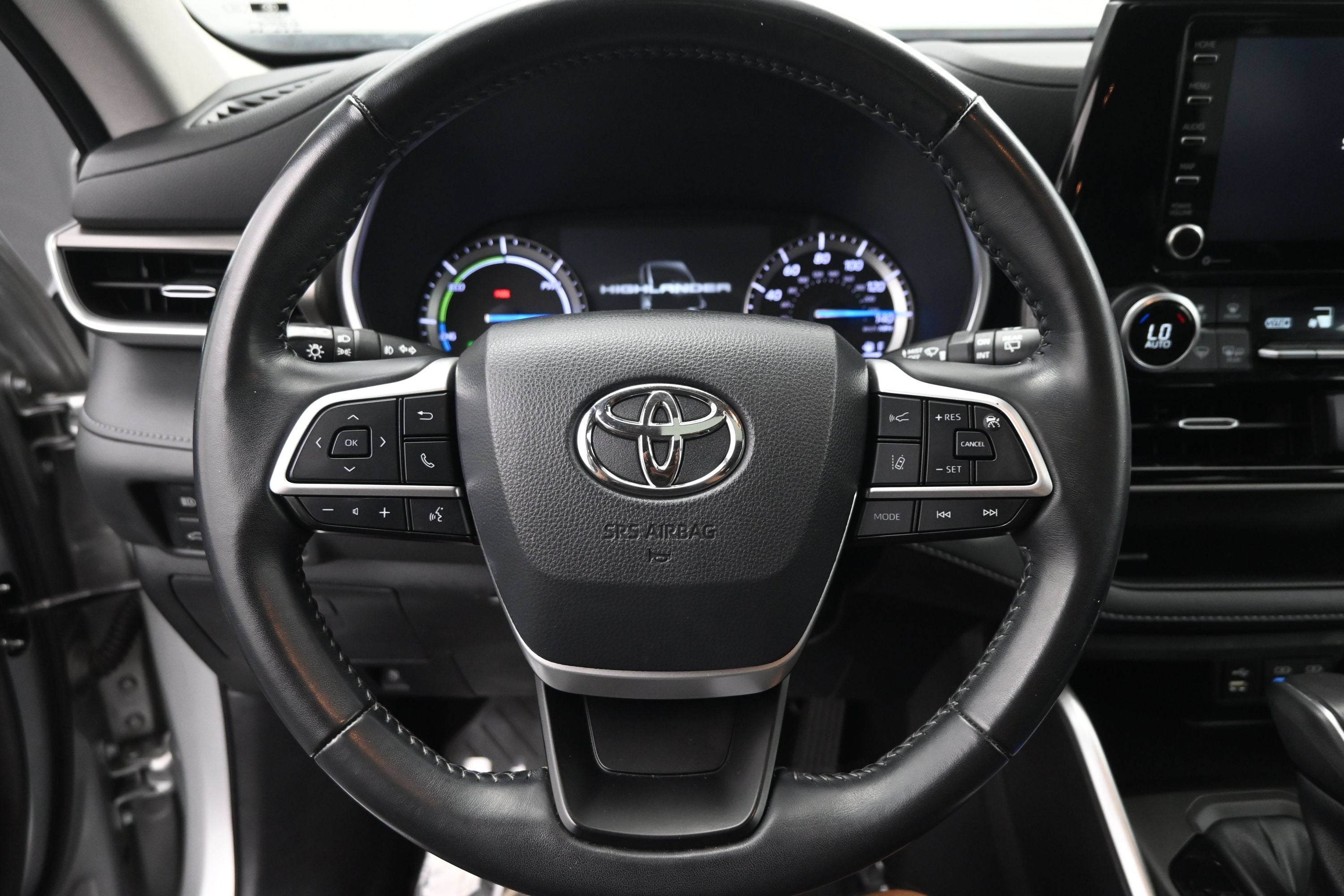 2022 Toyota Highlander Hybrid XLE