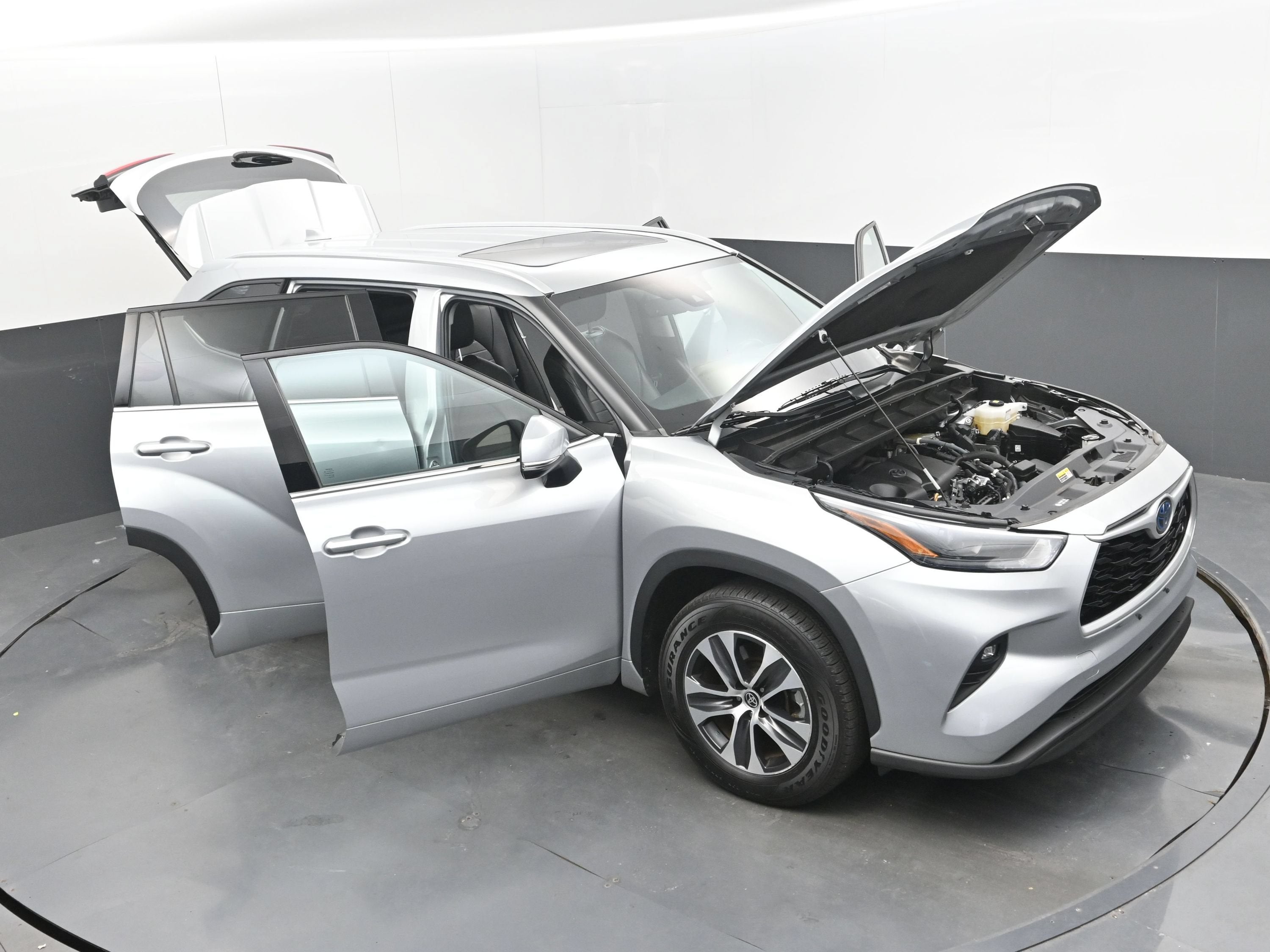 2022 Toyota Highlander Hybrid XLE