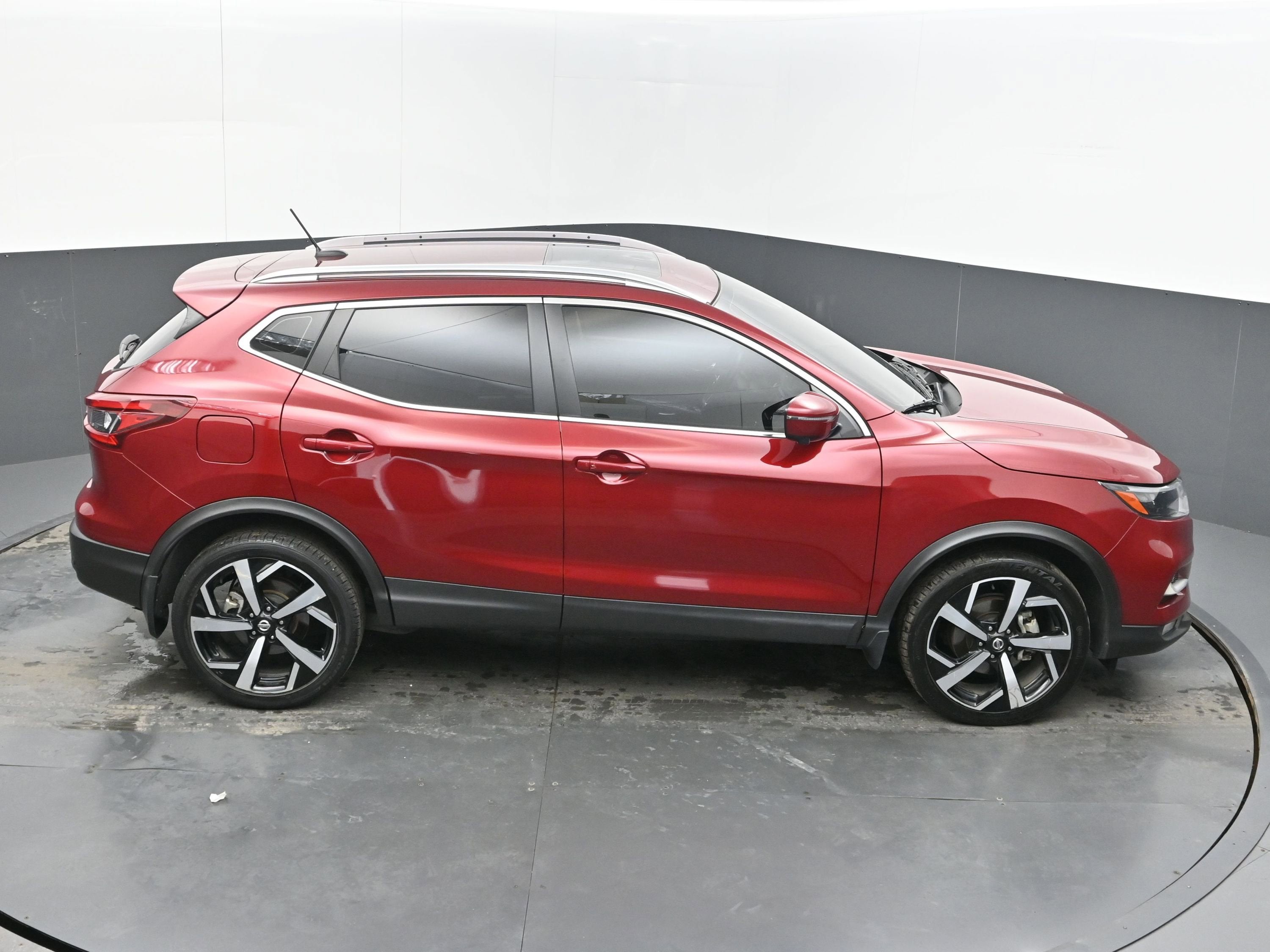 2021 Nissan Rogue Sport SL FWD Xtronic CVT