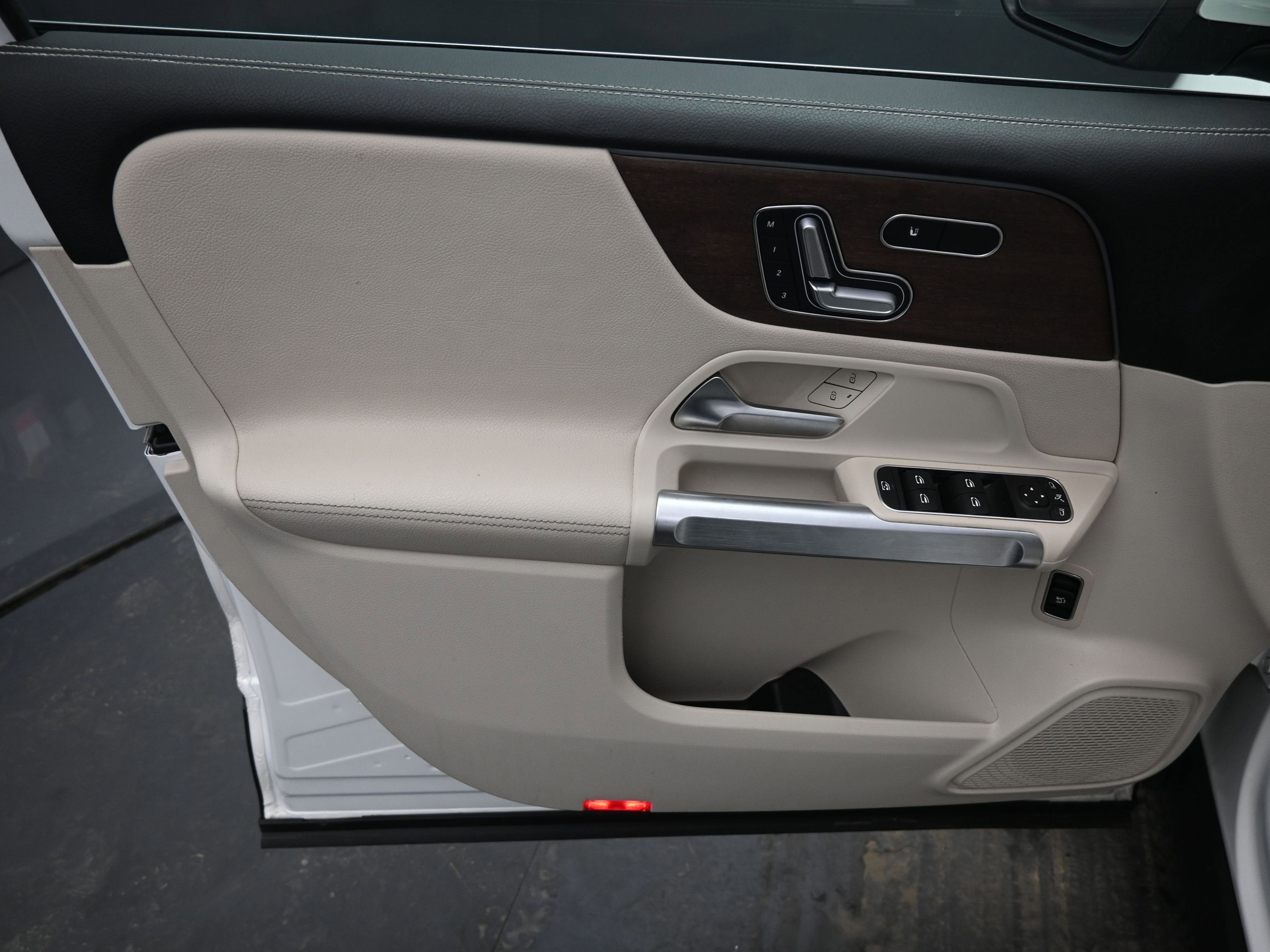 2023 Mercedes-Benz GLB 250 4MATIC®