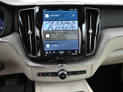 2023 Volvo XC60 B5 Plus Dark Theme