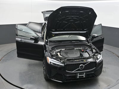 2023 Volvo XC60 B5 Plus Dark Theme